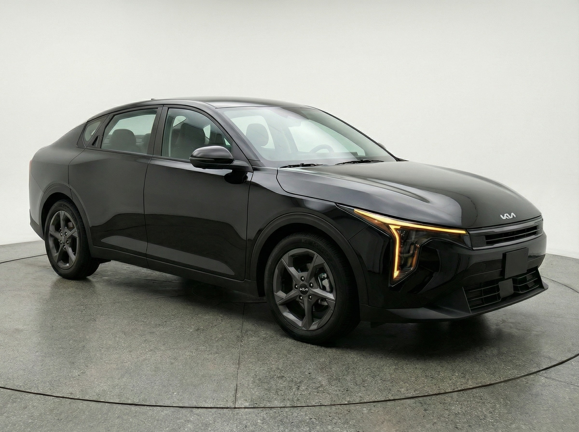 Thumbnail: 2025 Kia K4 - 1