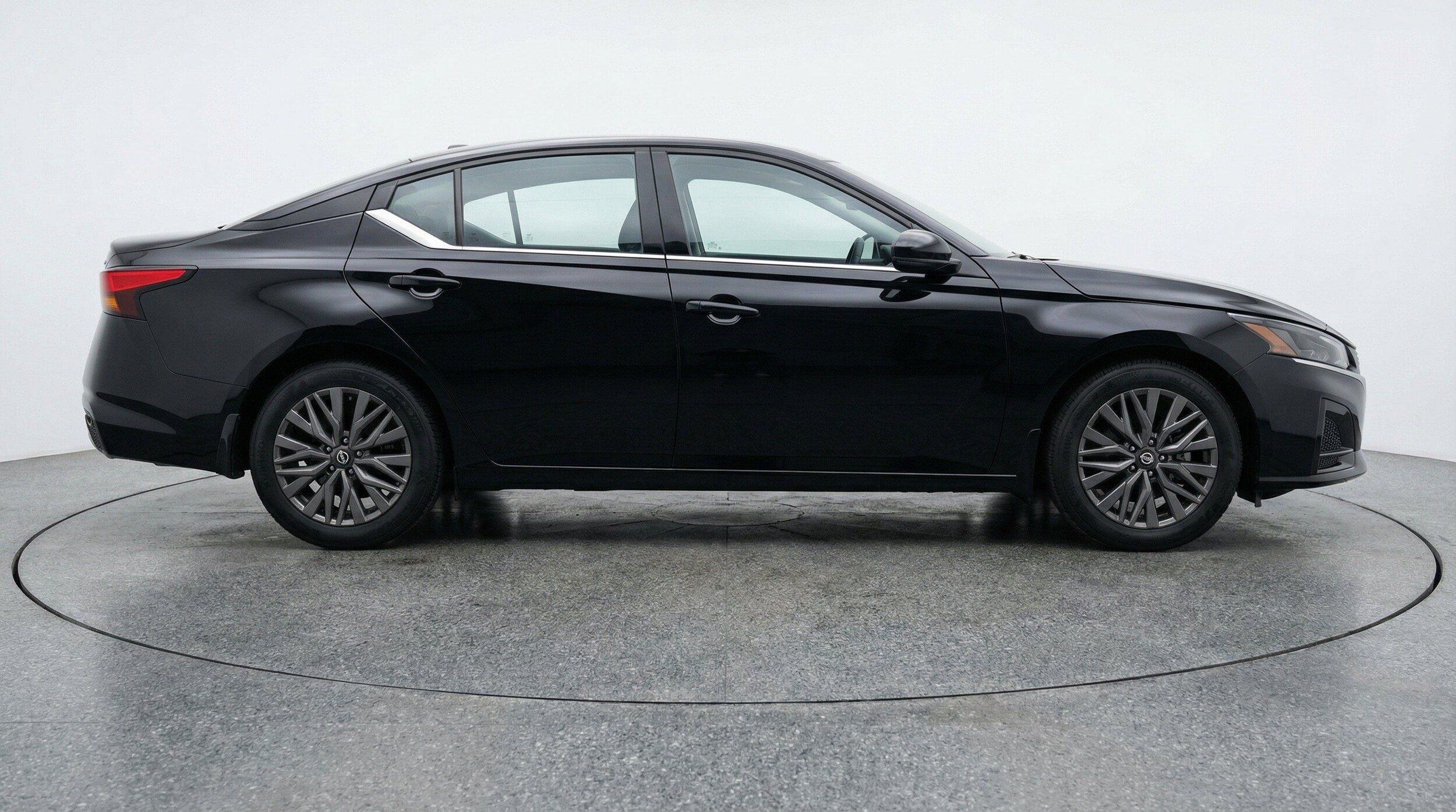 Thumbnail: 2025 Nissan Altima - 11