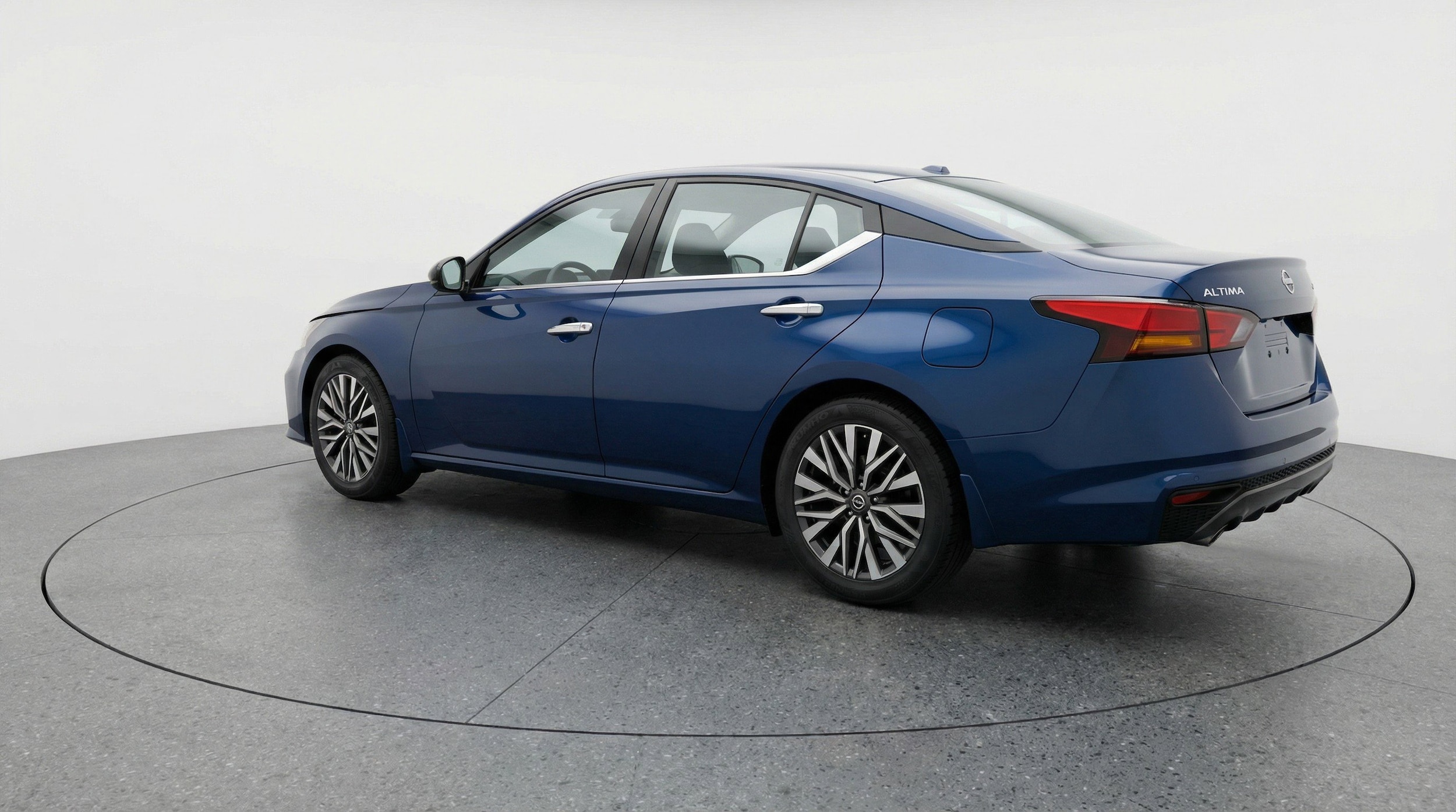 Thumbnail: 2025 Nissan Altima - 6