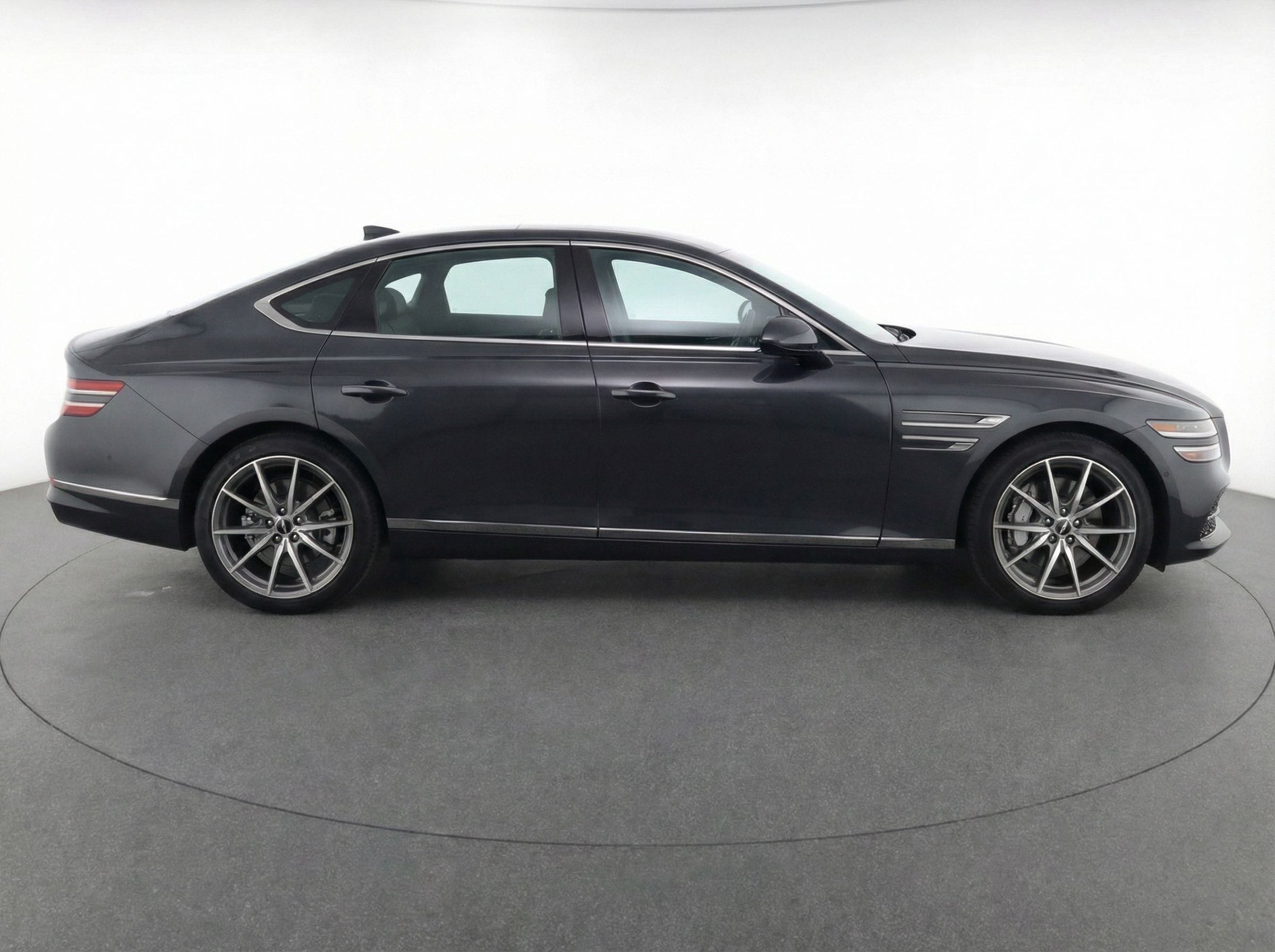 Thumbnail: 2025 Genesis G70 - 8