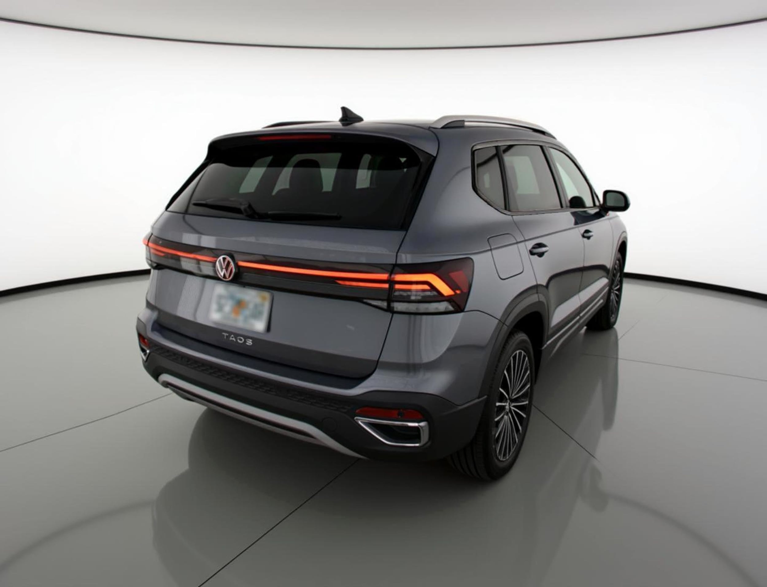 Thumbnail: 2025 Volkswagen Taos - 7