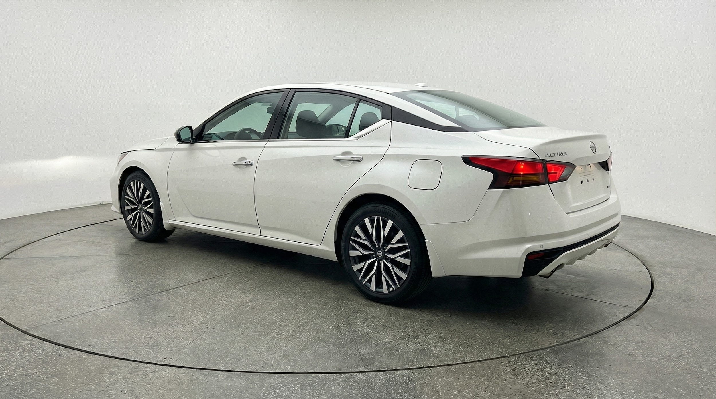 Thumbnail: 2025 Nissan Altima - 5