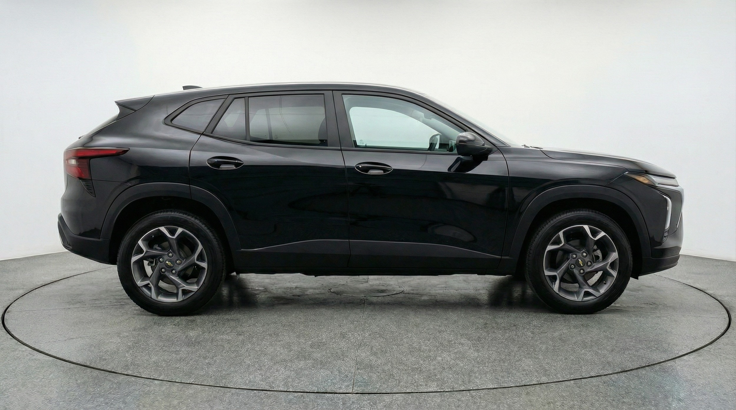 Thumbnail: 2025 Chevrolet Trax - 8