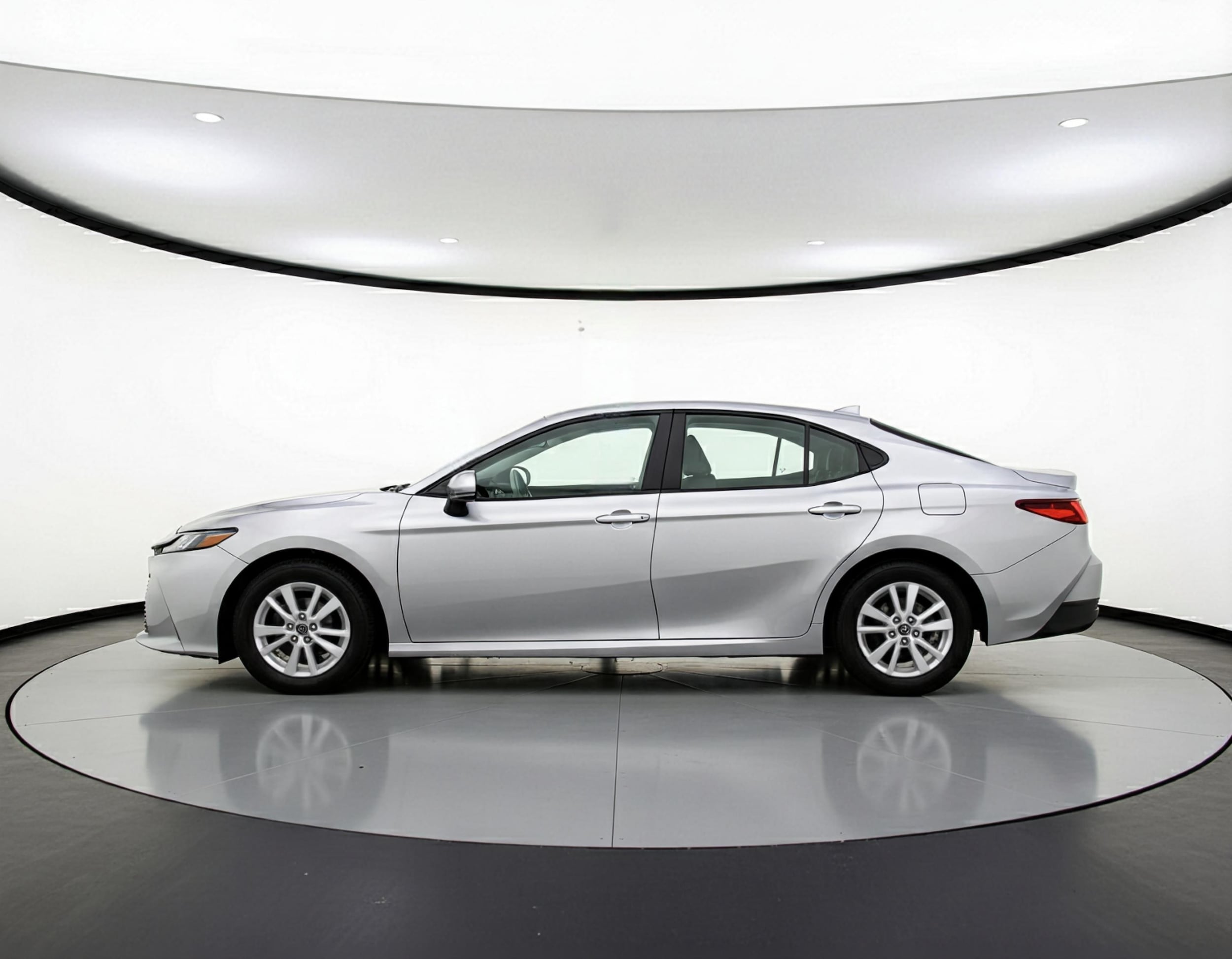Thumbnail: 2025 Toyota Camry - 4