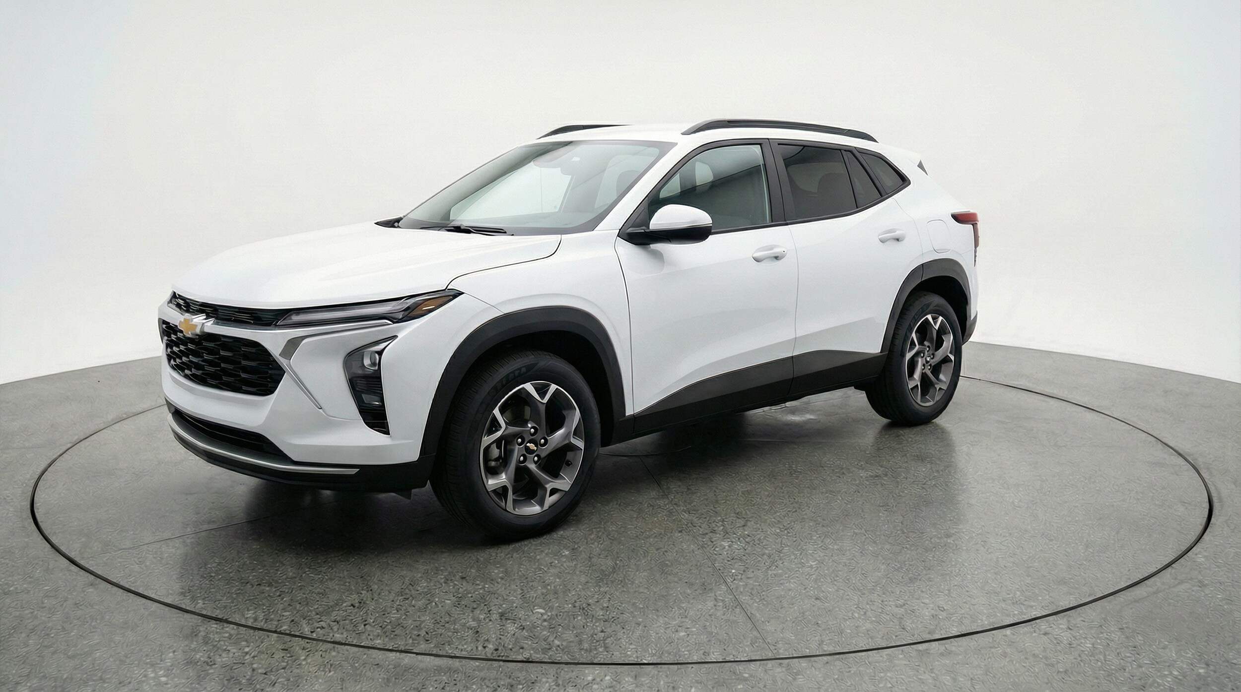 Thumbnail: 2025 Chevrolet Trax - 3