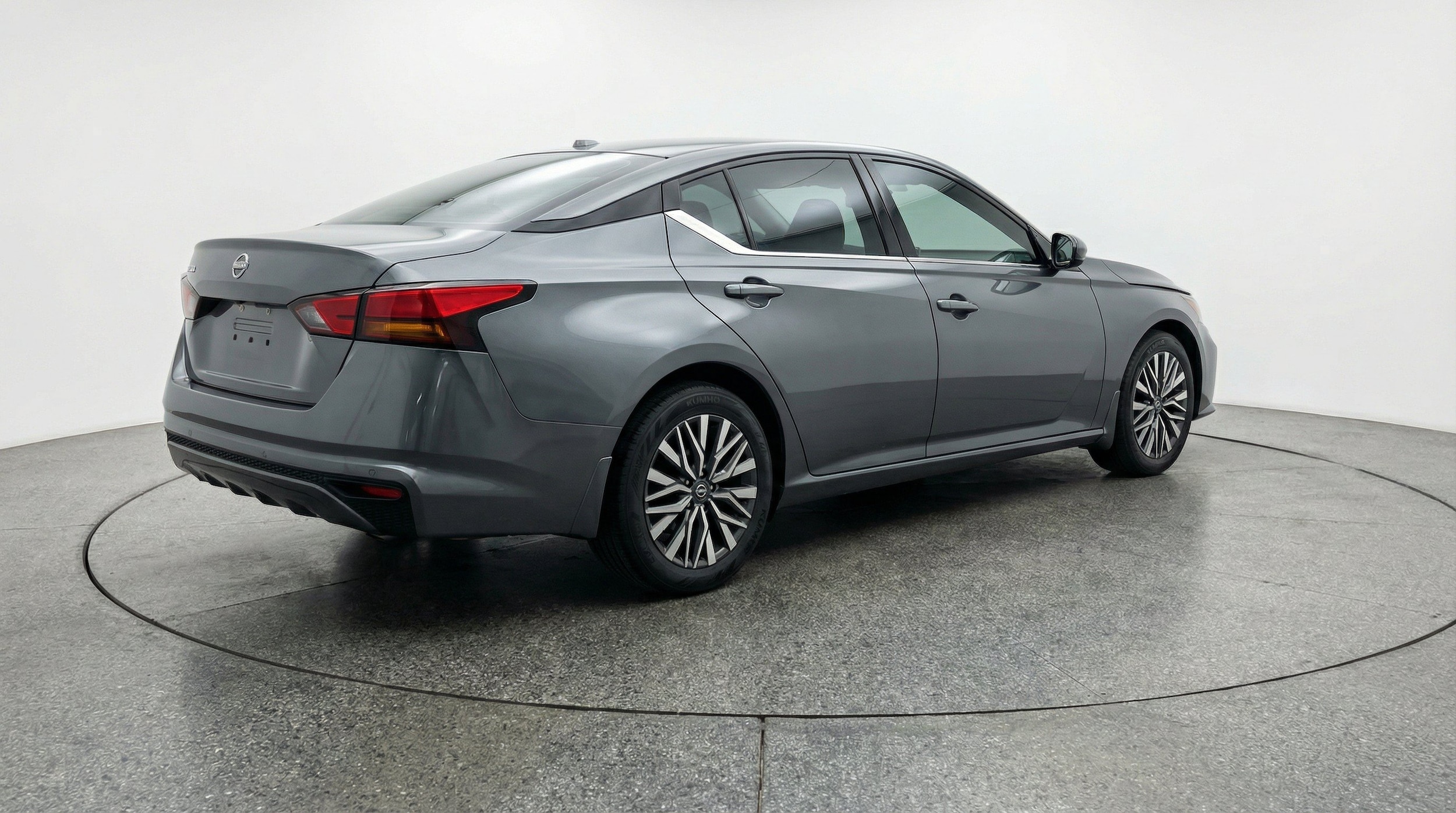 Thumbnail: 2025 Nissan Altima - 9