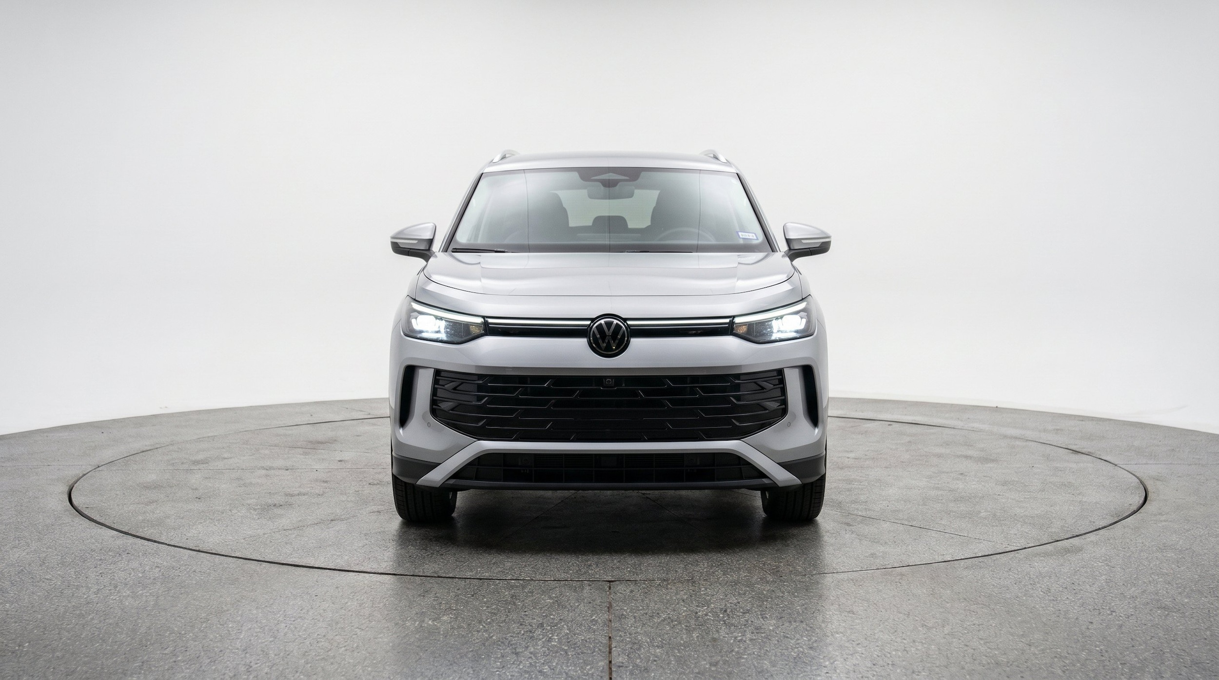 Thumbnail: 2026 Volkswagen Tiguan - 2