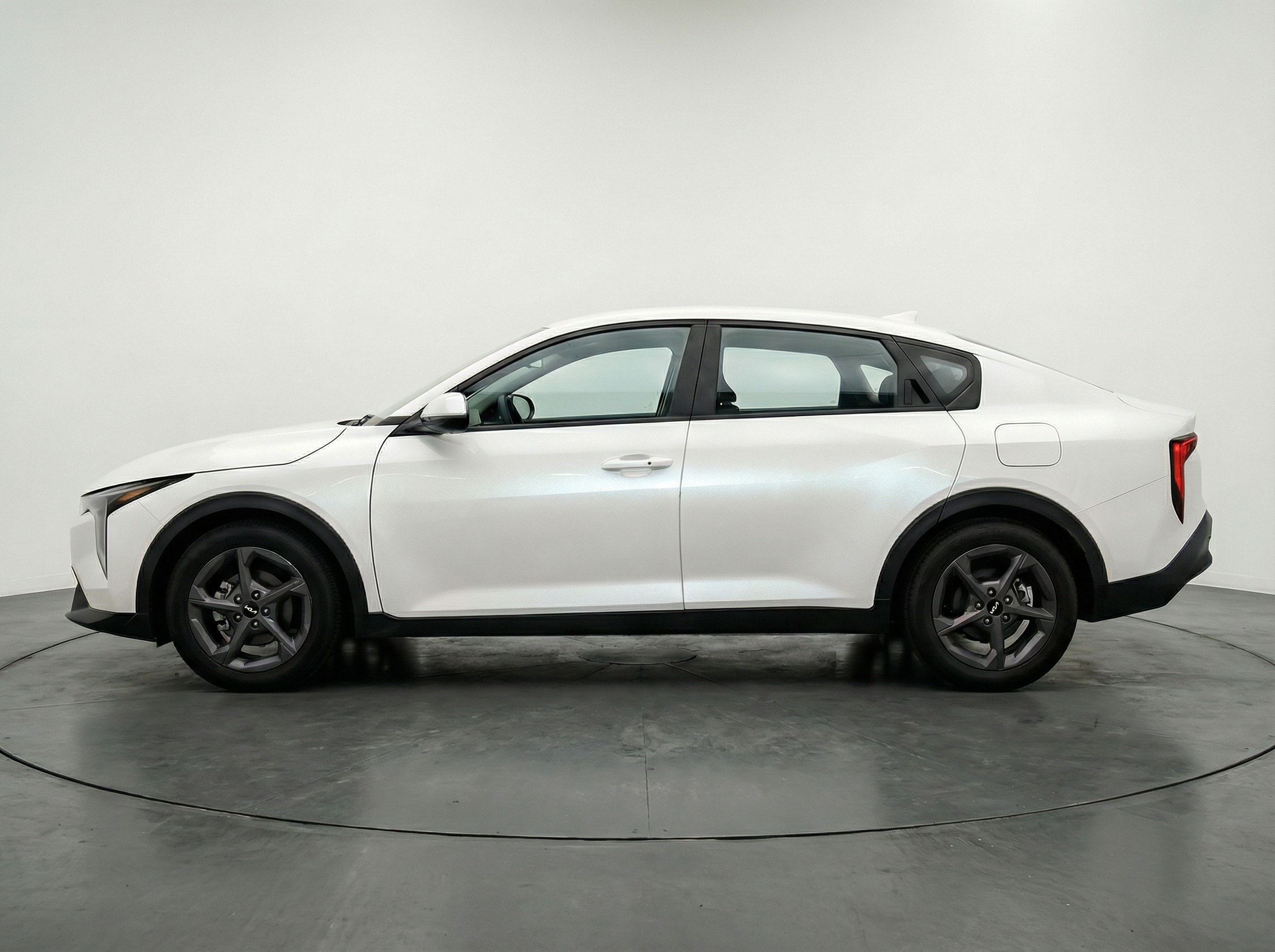 Thumbnail: 2025 Kia K4 - 4