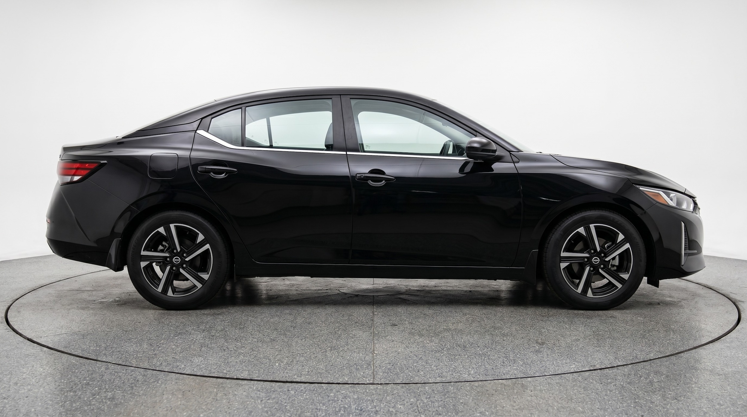 Thumbnail: 2025 Nissan Sentra - 8