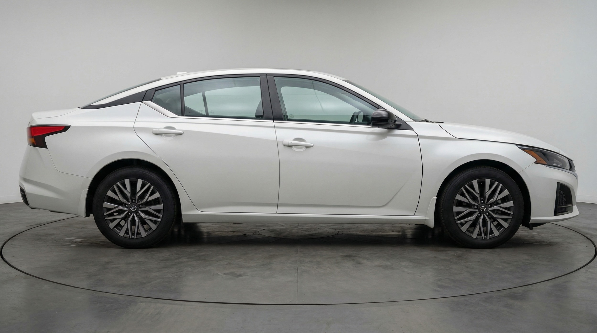 Thumbnail: 2025 Nissan Altima - 8