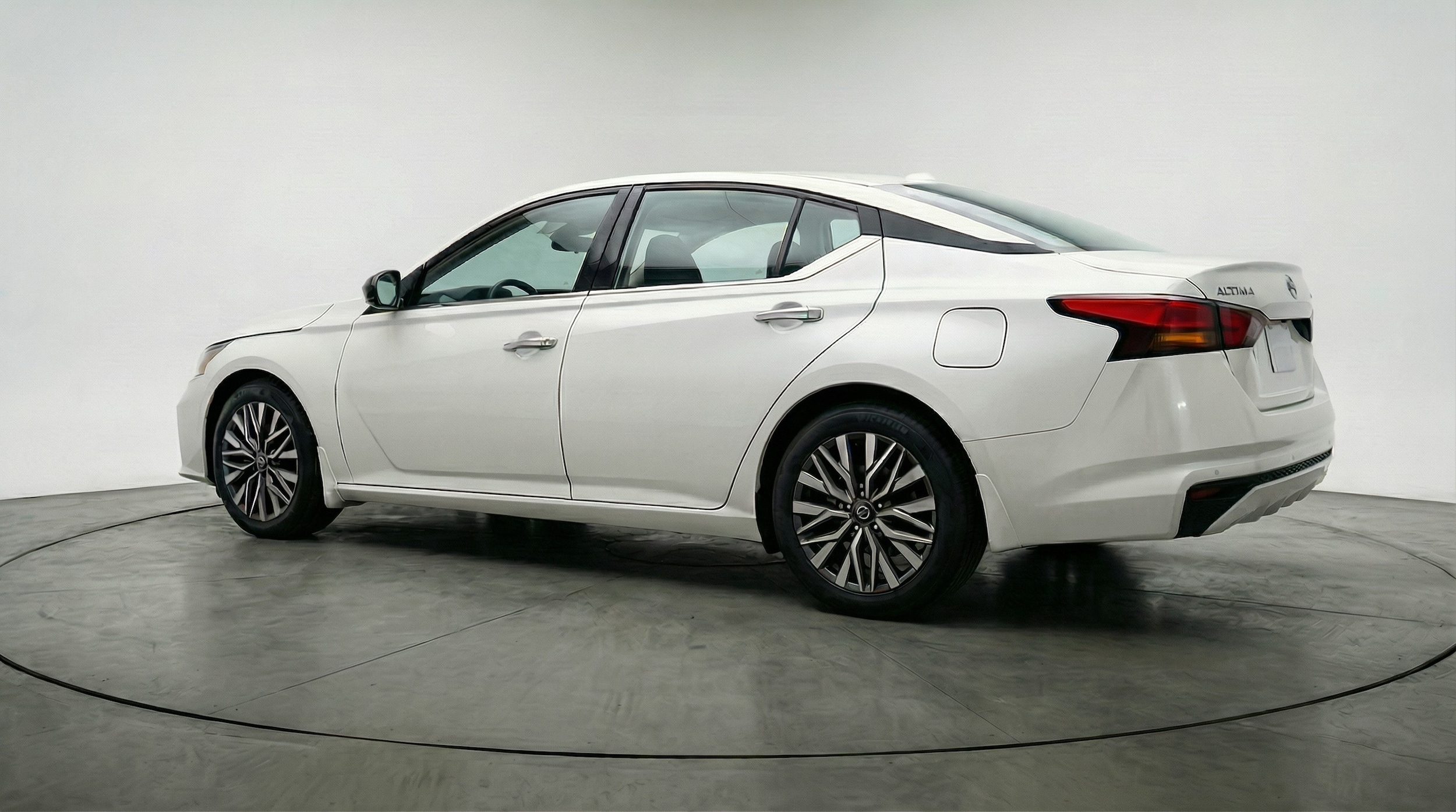 Thumbnail: 2025 Nissan Altima - 5