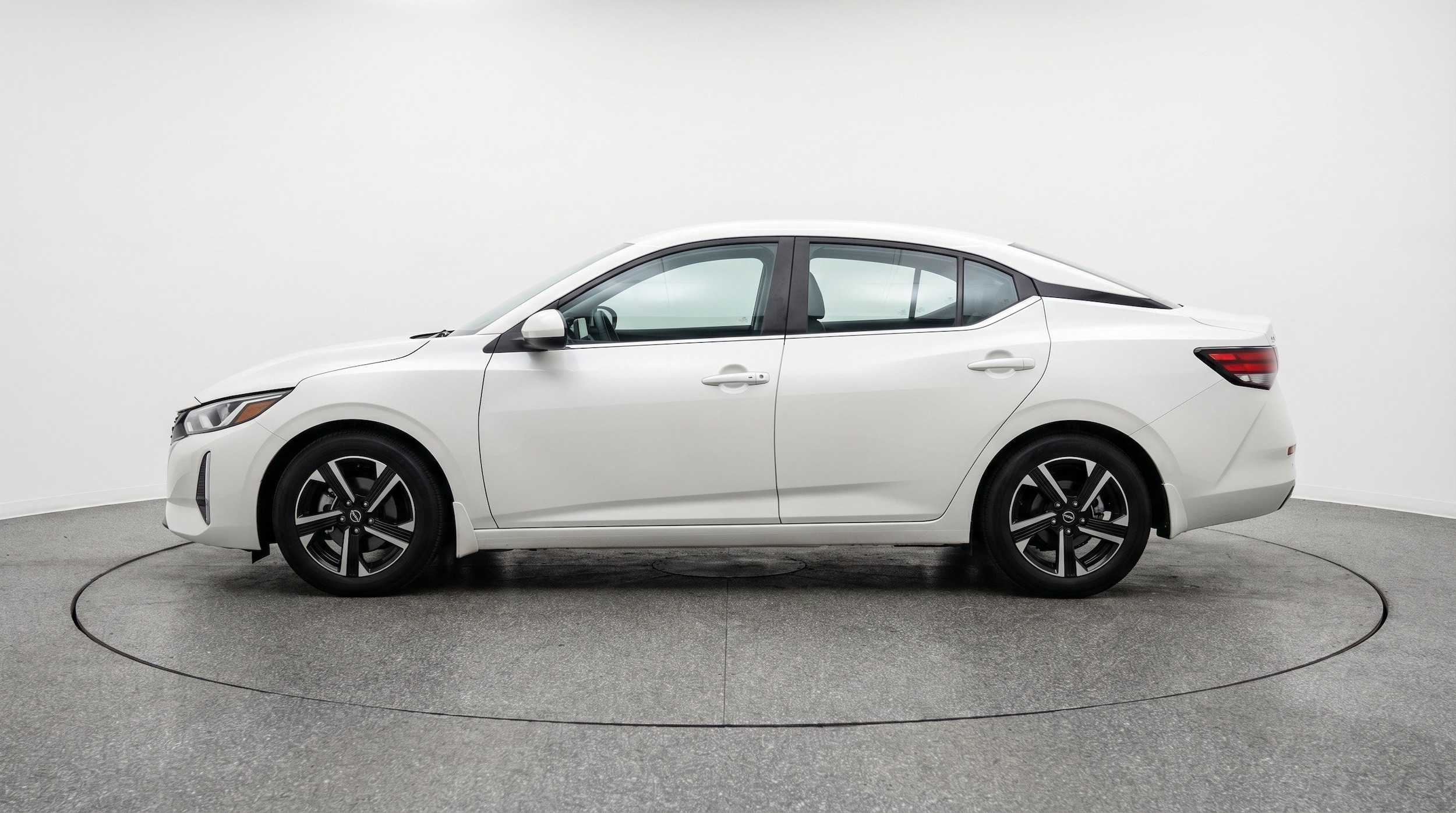 Thumbnail: 2025 Nissan Sentra - 5