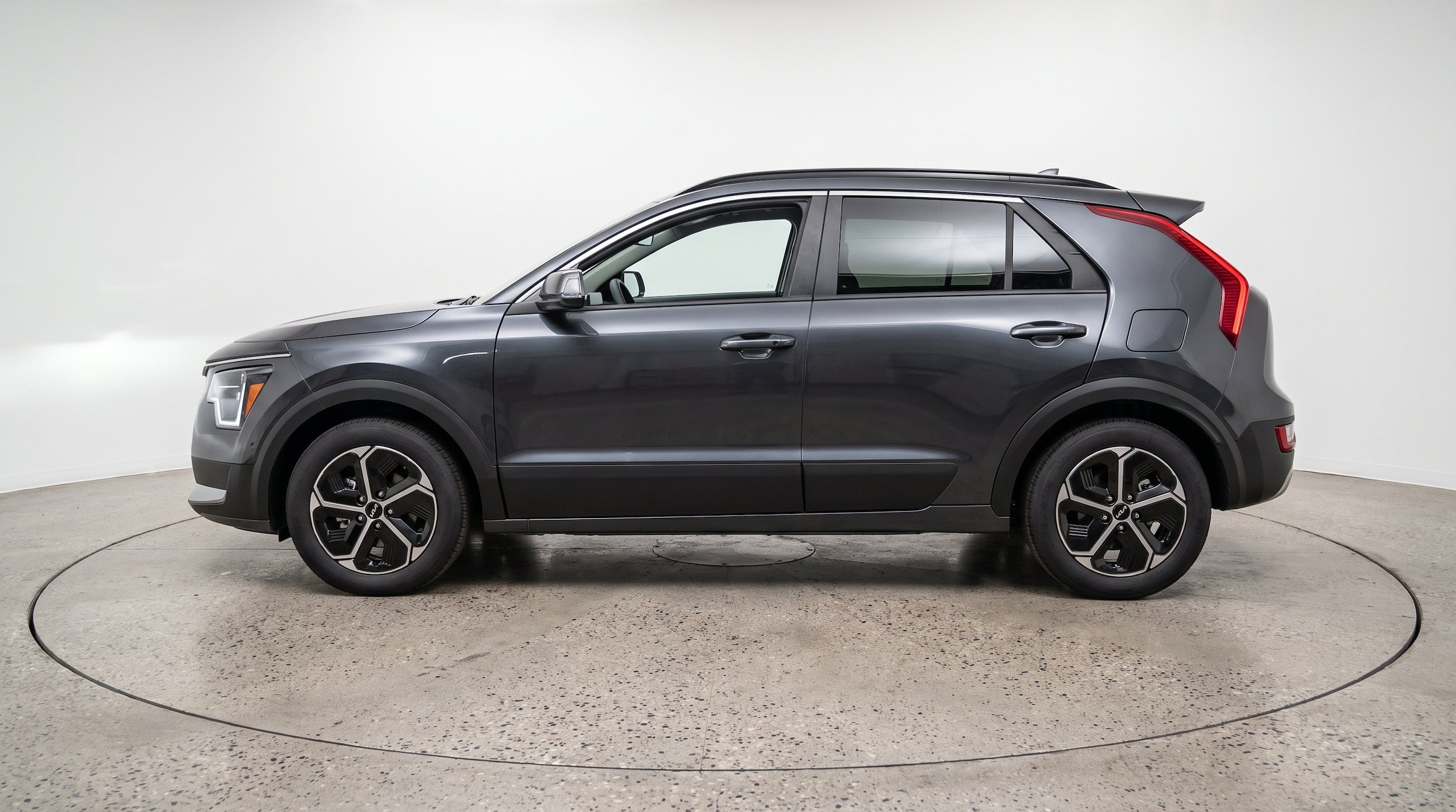 Thumbnail: 2026 Kia Niro - 5