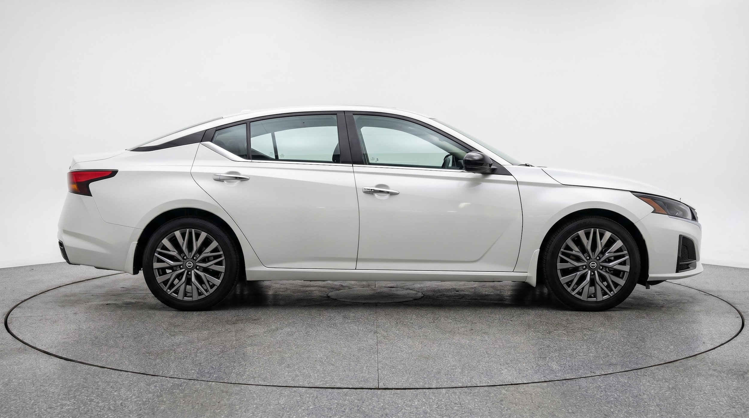 Thumbnail: 2025 Nissan Altima - 8