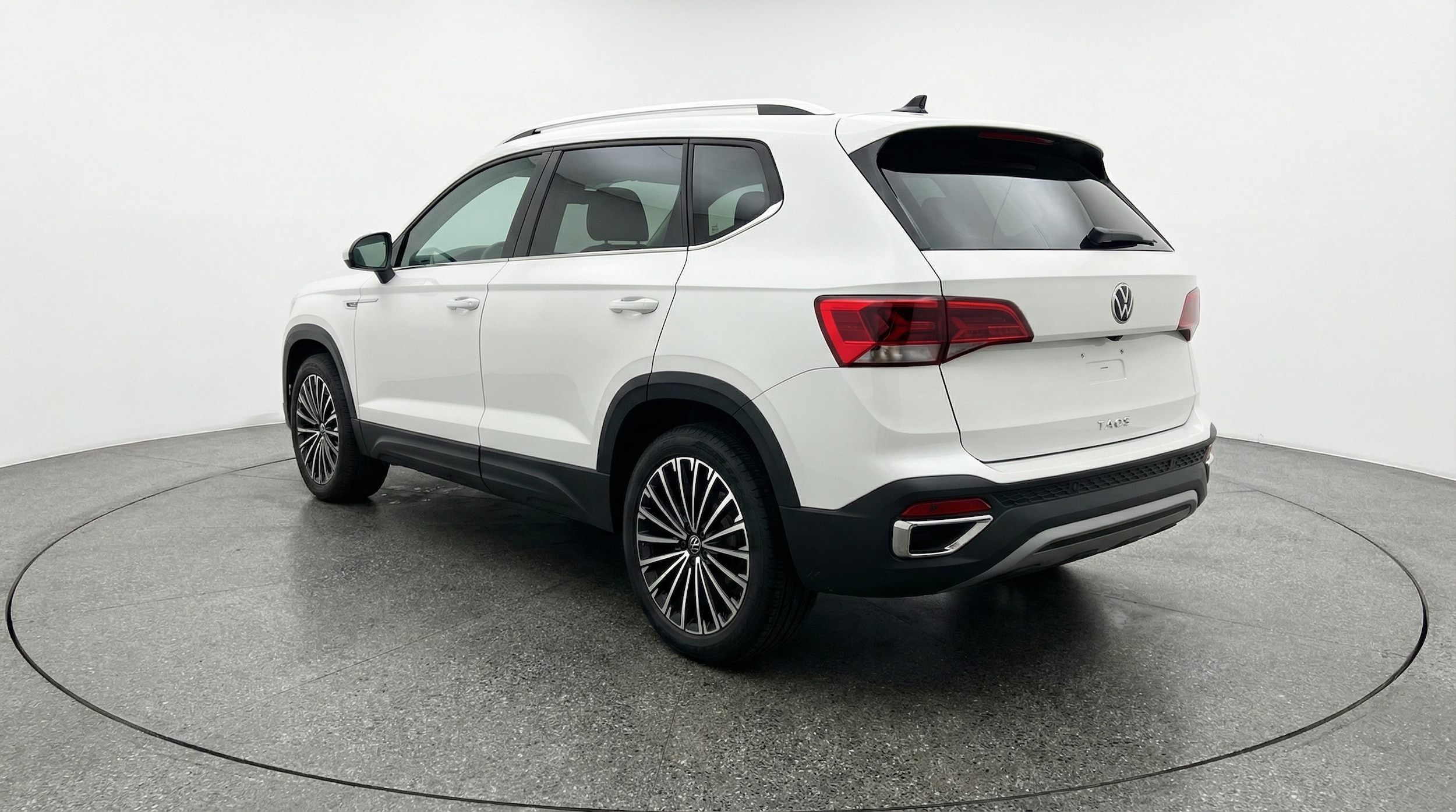 Thumbnail: 2025 Volkswagen Taos - 5