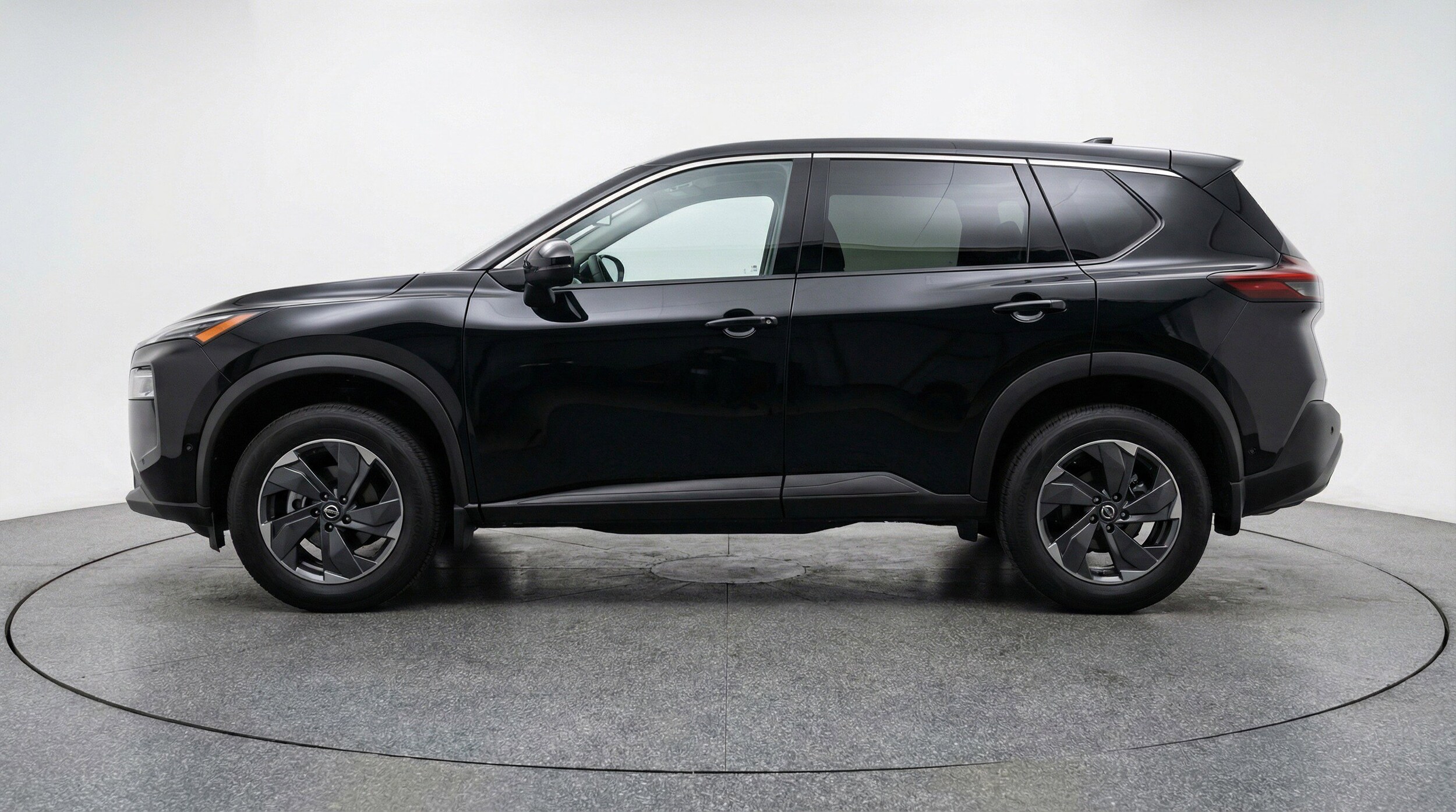 Thumbnail: 2025 Nissan Rogue - 5