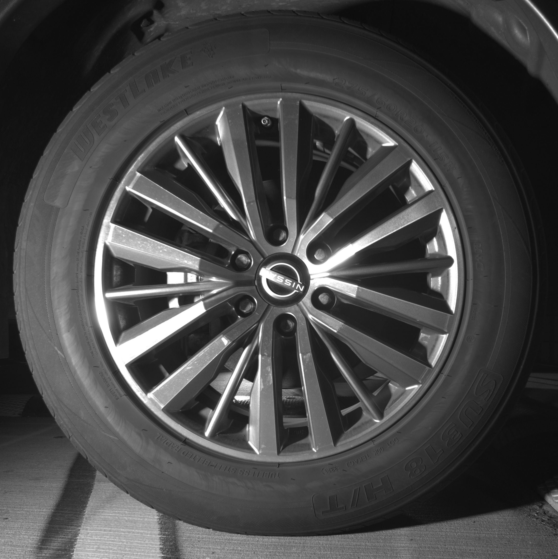 Thumbnail: 2023 Nissan Armada - 10