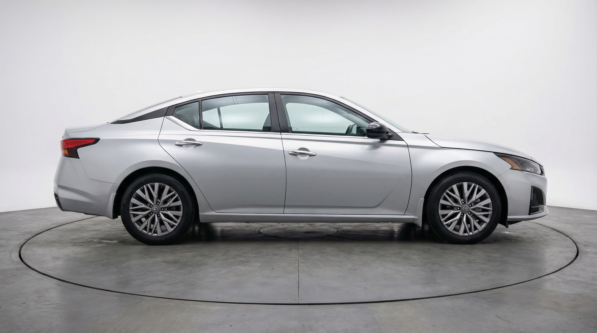 Thumbnail: 2025 Nissan Altima - 8