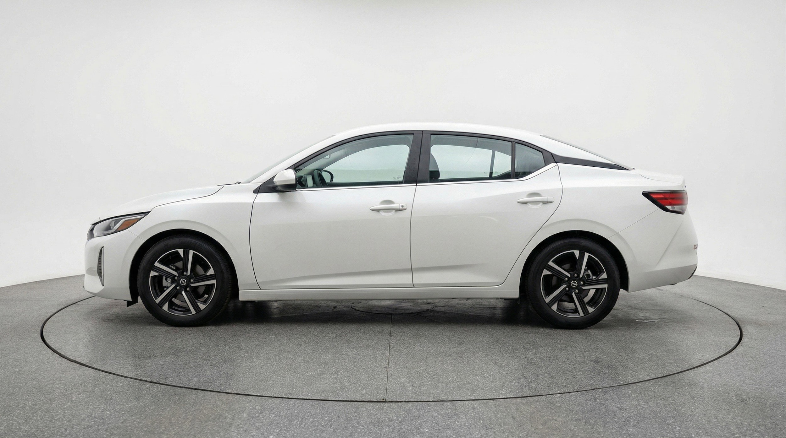 Thumbnail: 2025 Nissan Sentra - 5