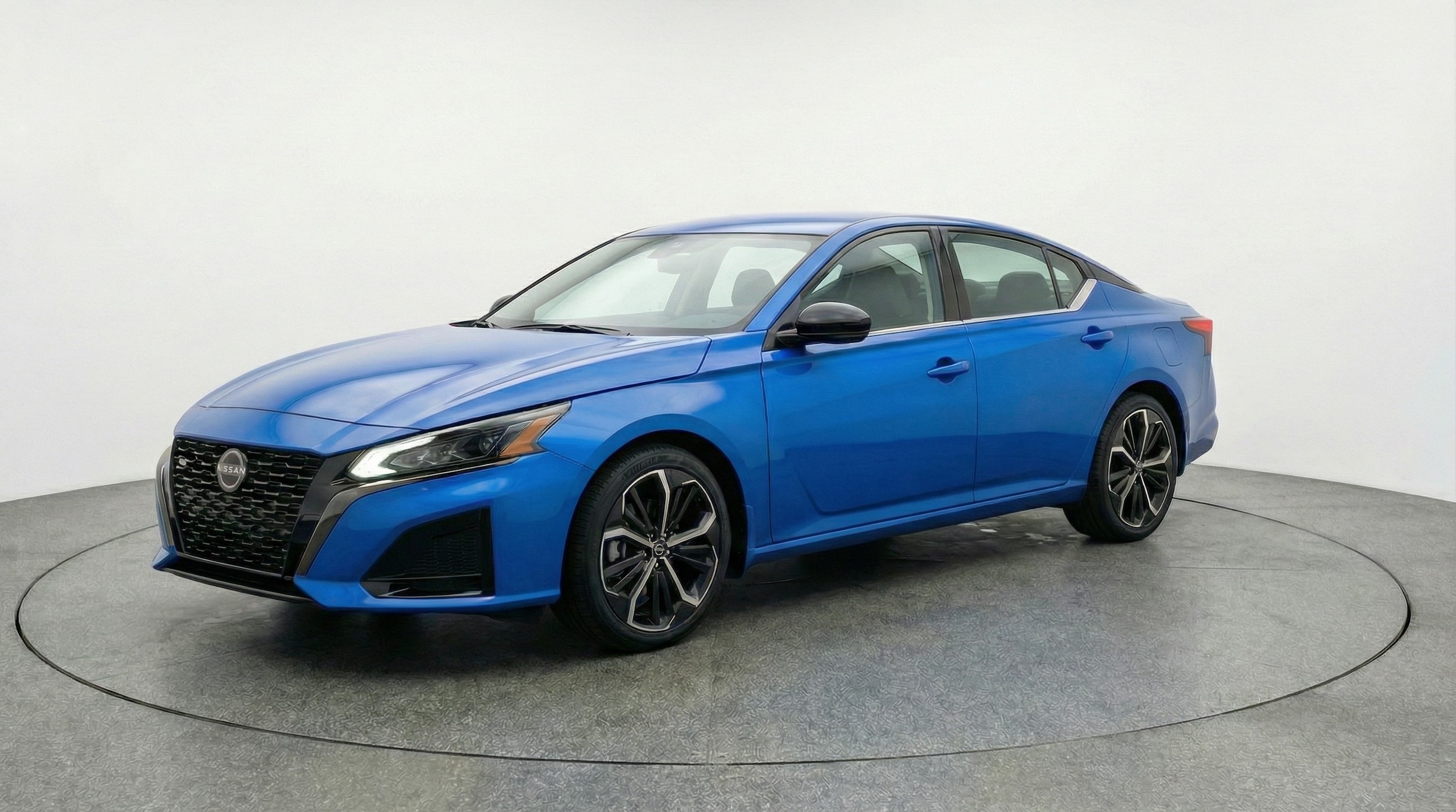 Thumbnail: 2025 Nissan Altima - 3