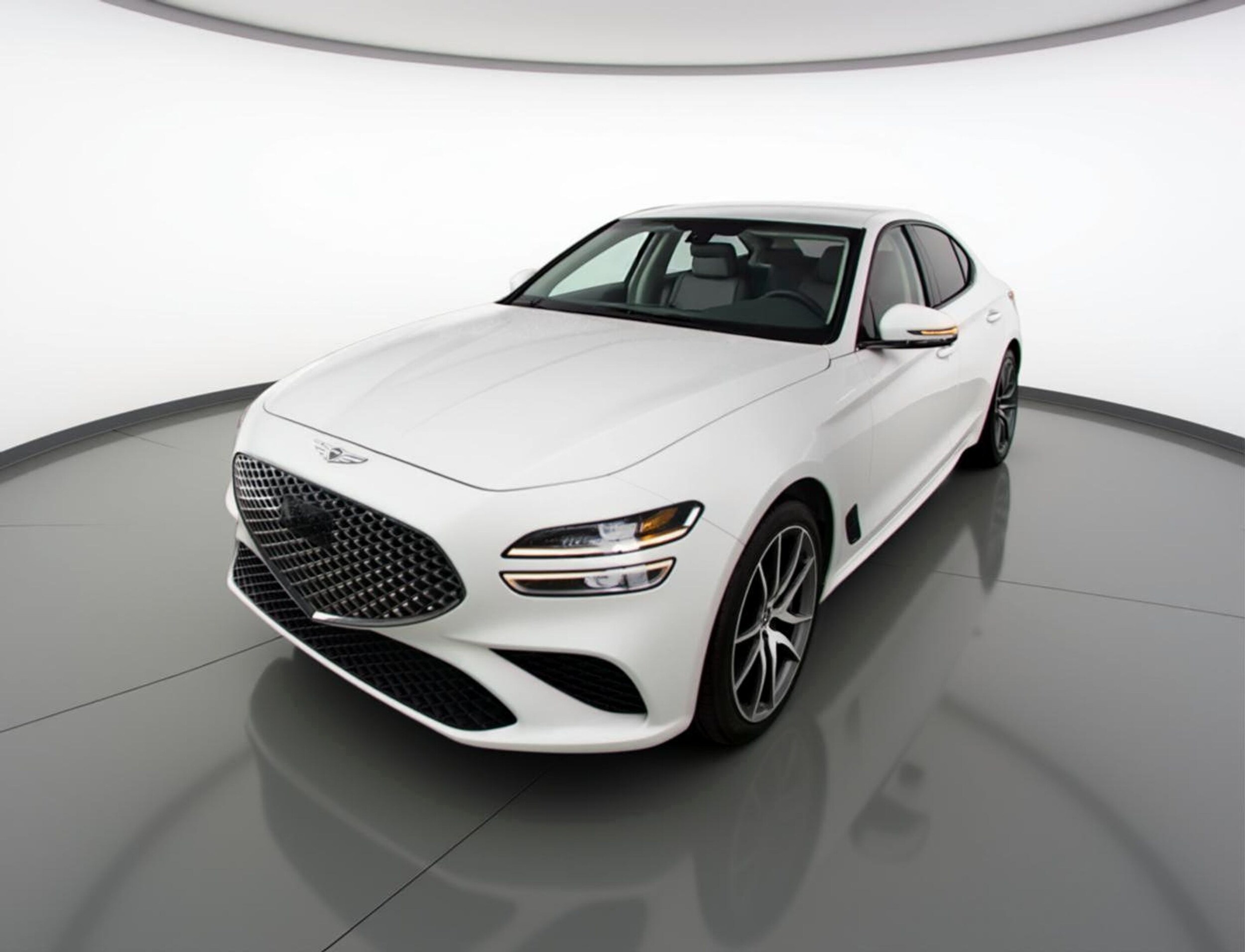 Thumbnail: 2025 Genesis G70 - 3