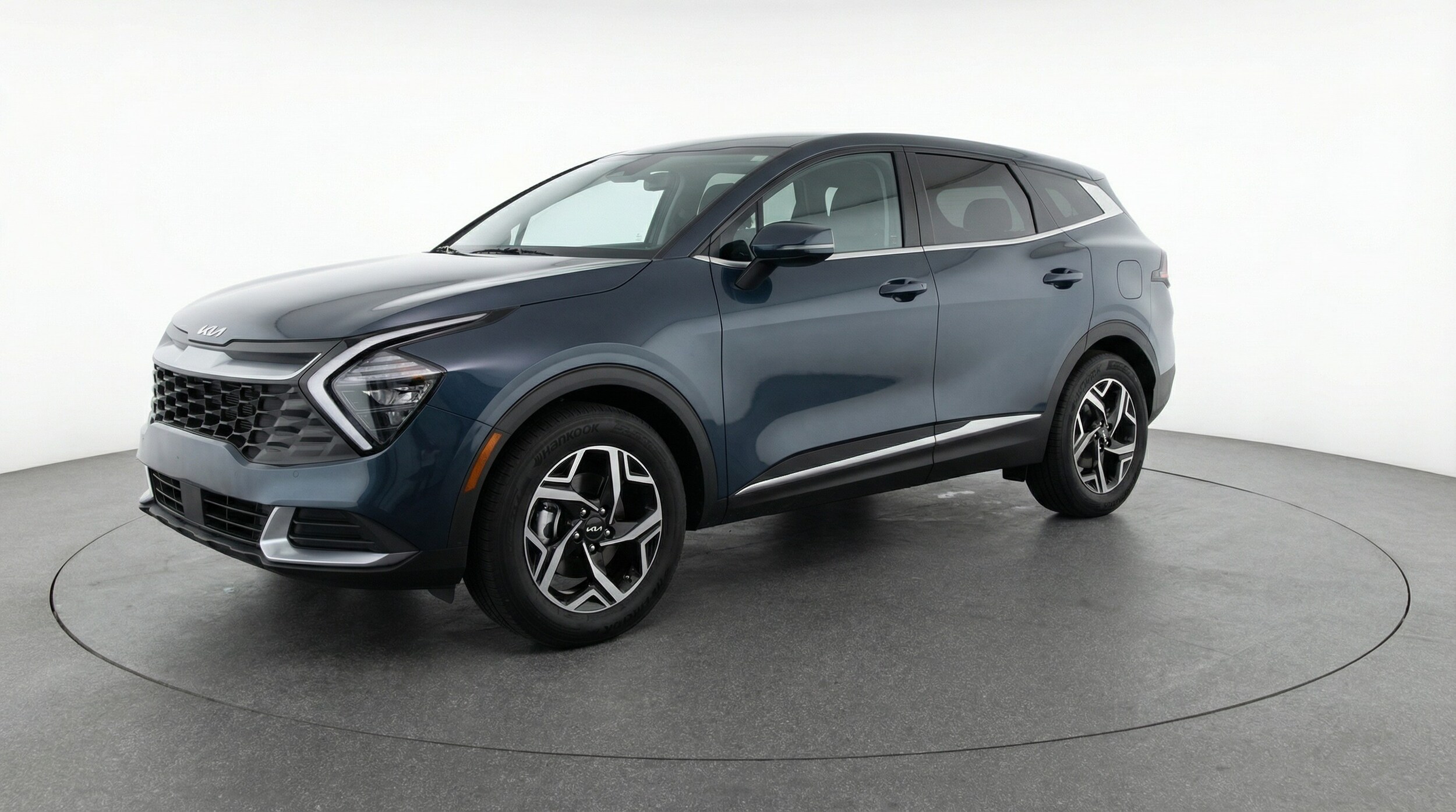 Thumbnail: 2025 Kia Sportage - 3