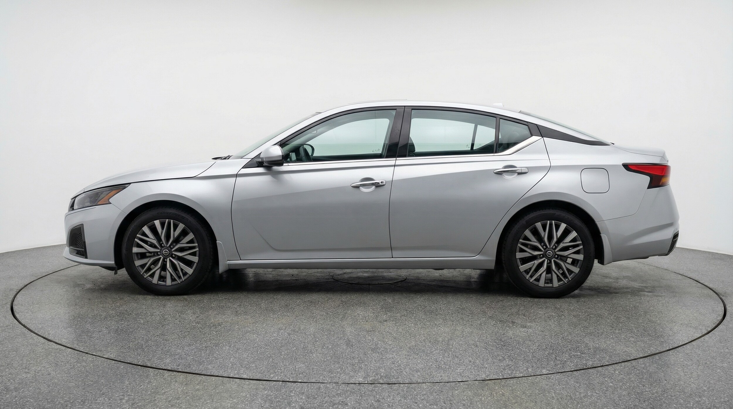 Thumbnail: 2025 Nissan Altima - 4