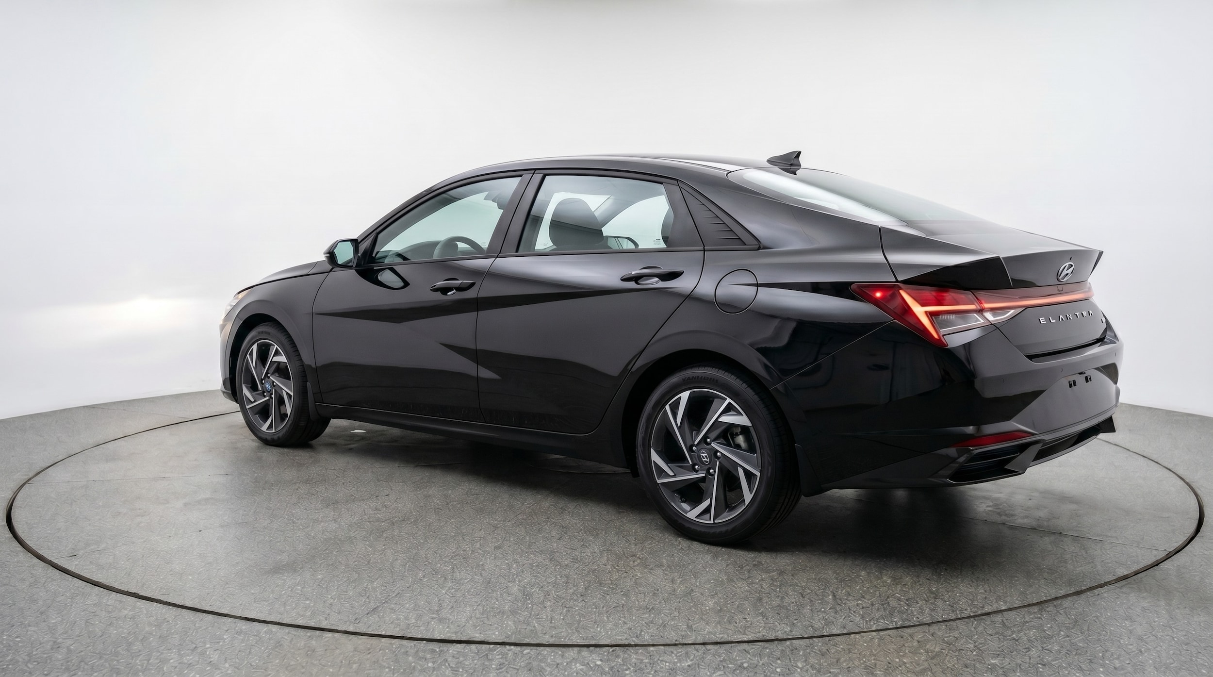 Thumbnail: 2025 Hyundai Elantra - 5