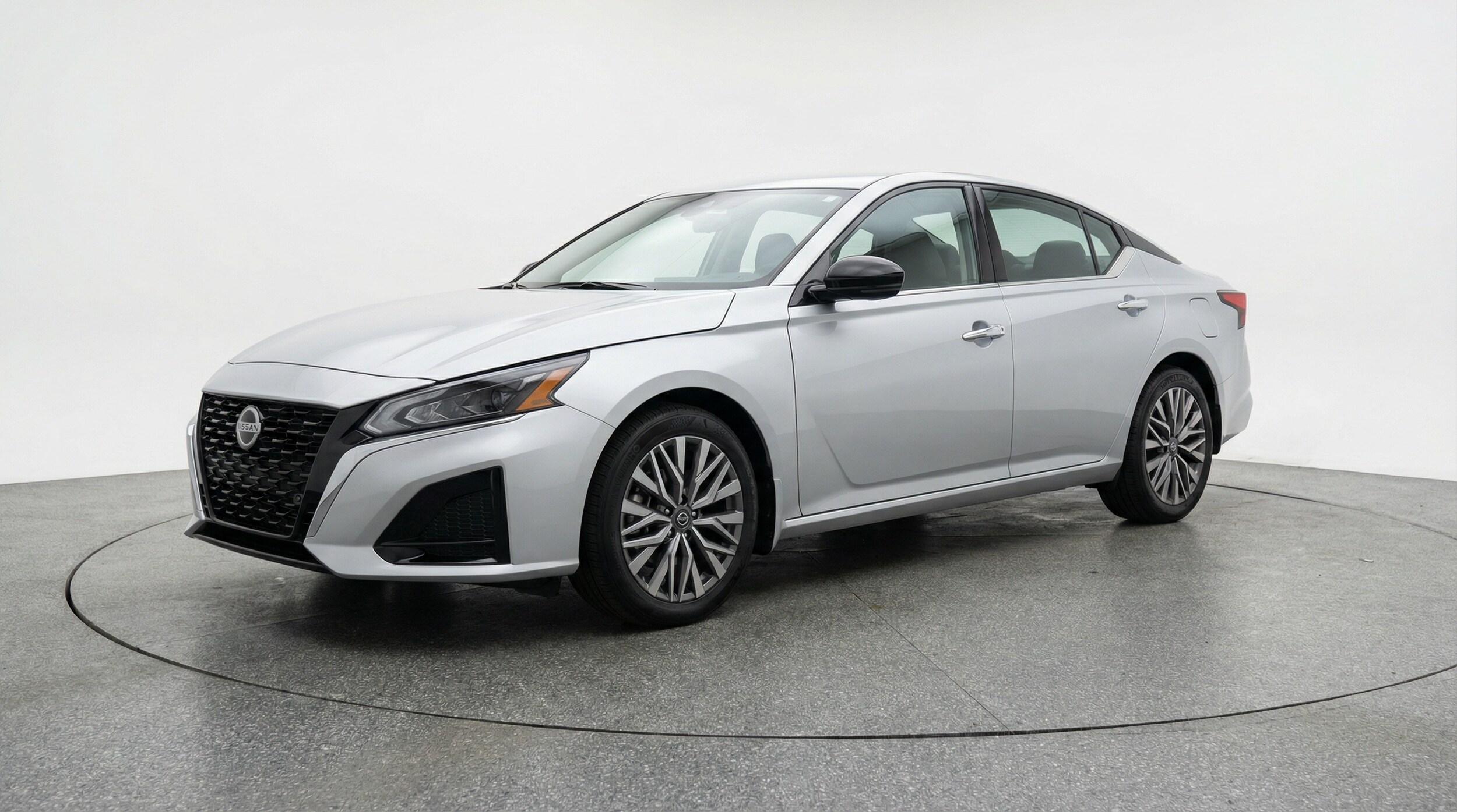 Thumbnail: 2025 Nissan Altima - 3