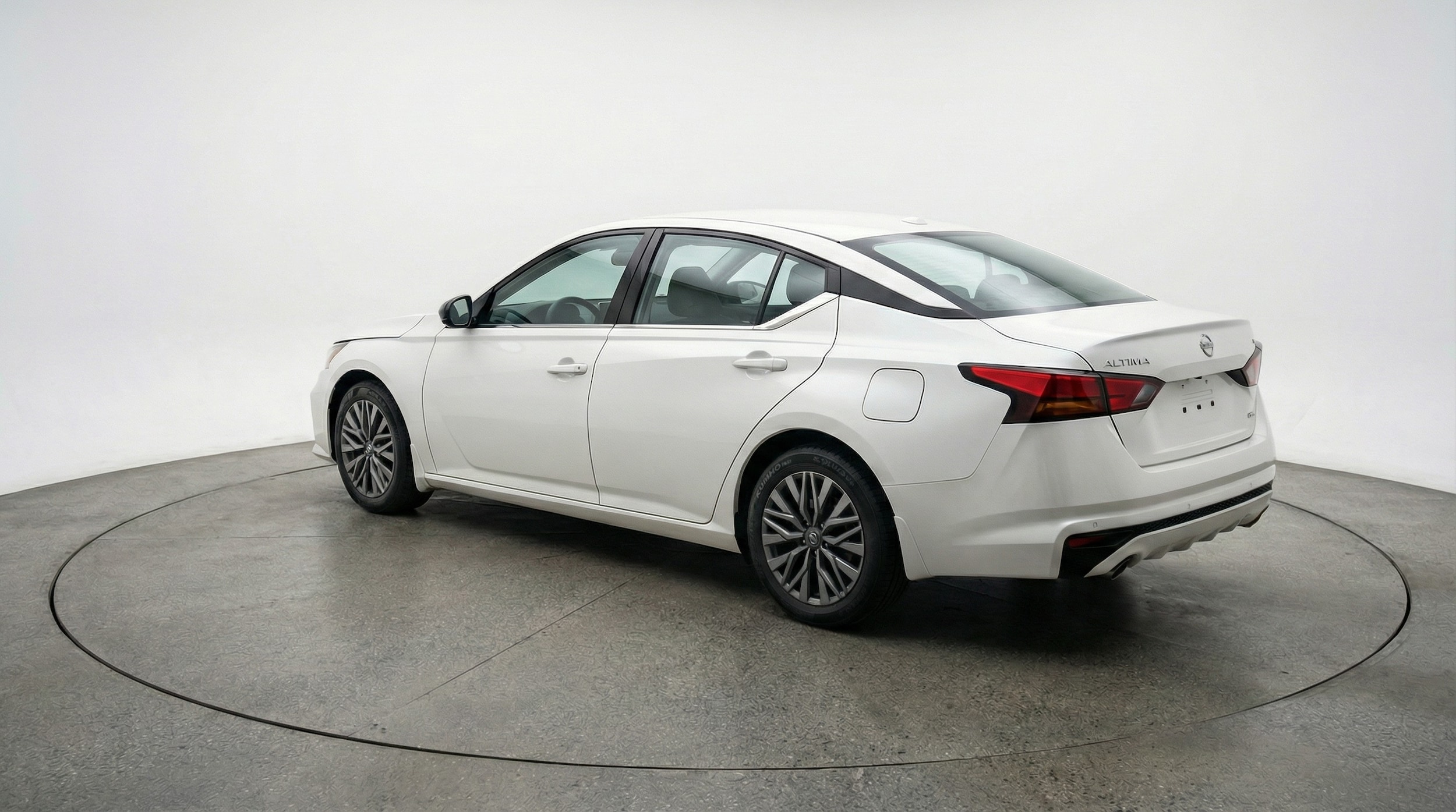 Thumbnail: 2025 Nissan Altima - 5