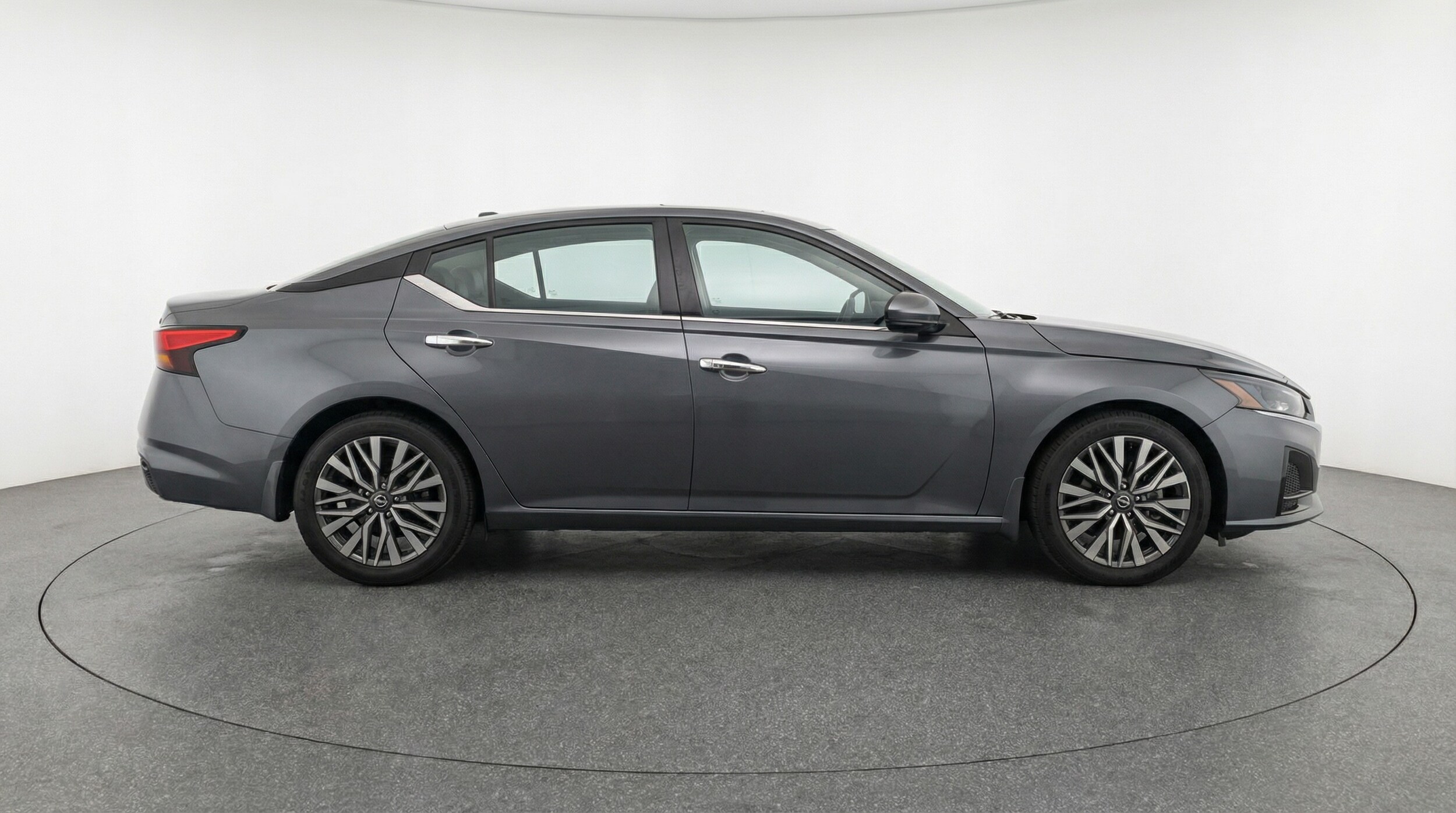 Thumbnail: 2025 Nissan Altima - 8