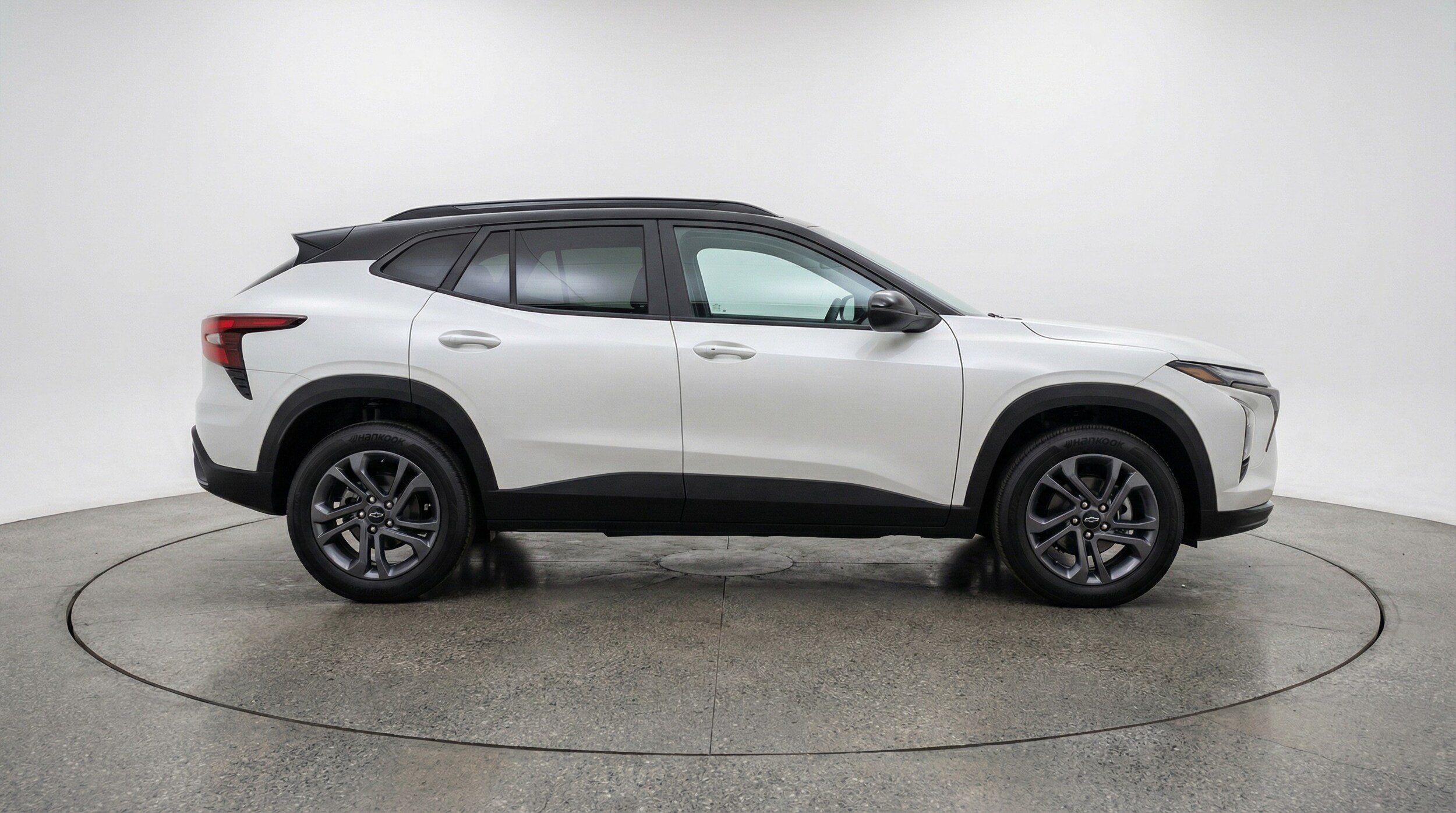 Thumbnail: 2025 Chevrolet Trax - 8