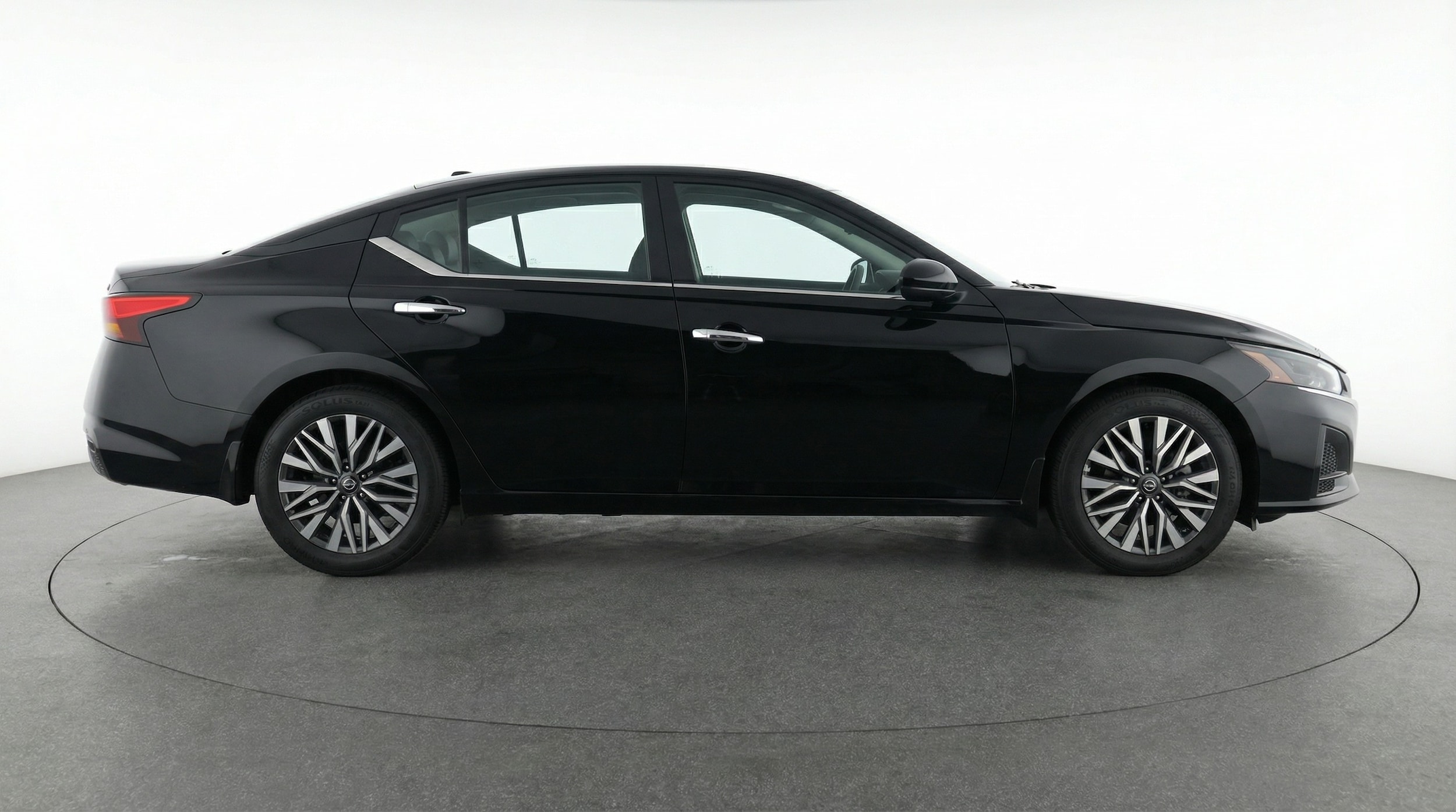 Thumbnail: 2025 Nissan Altima - 8