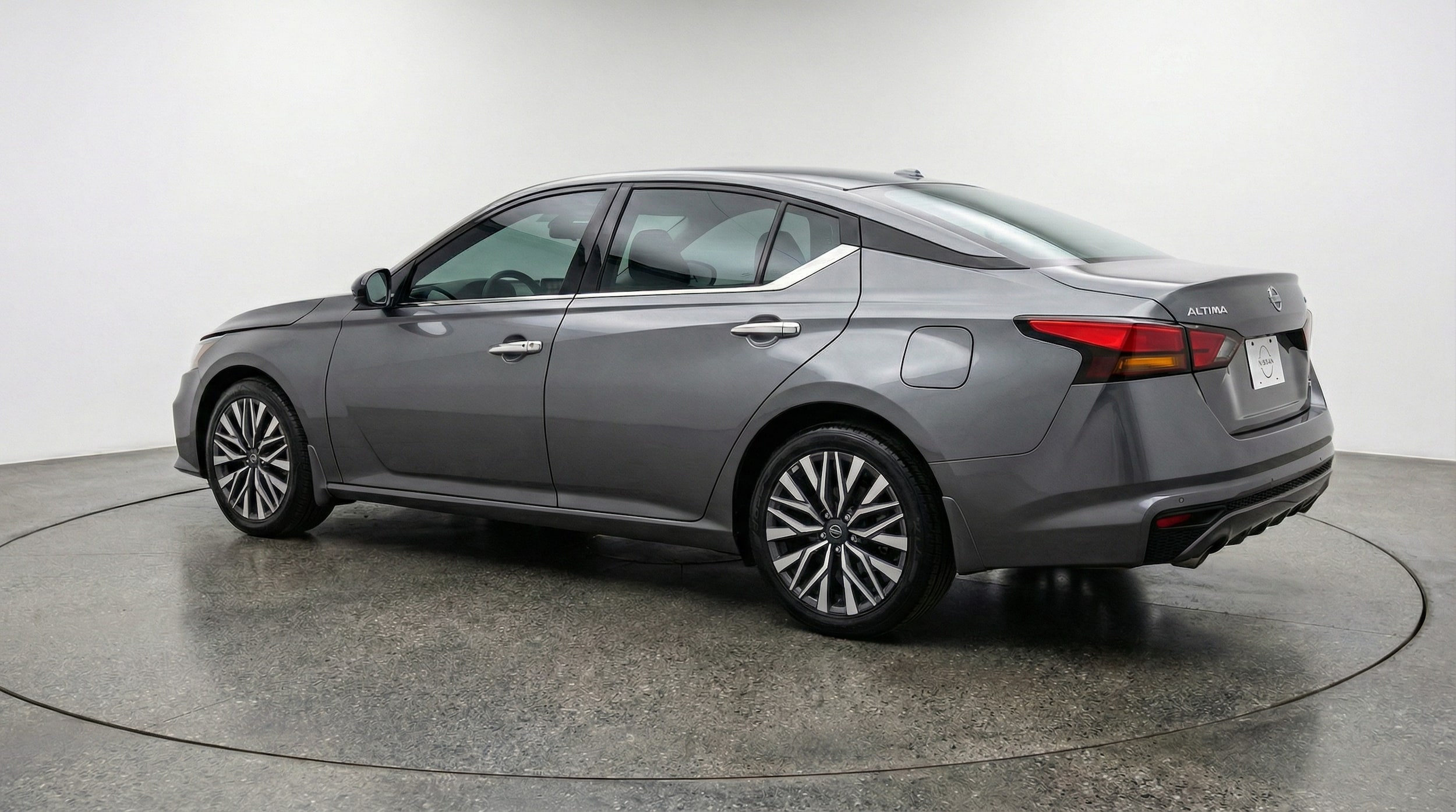 Thumbnail: 2025 Nissan Altima - 5