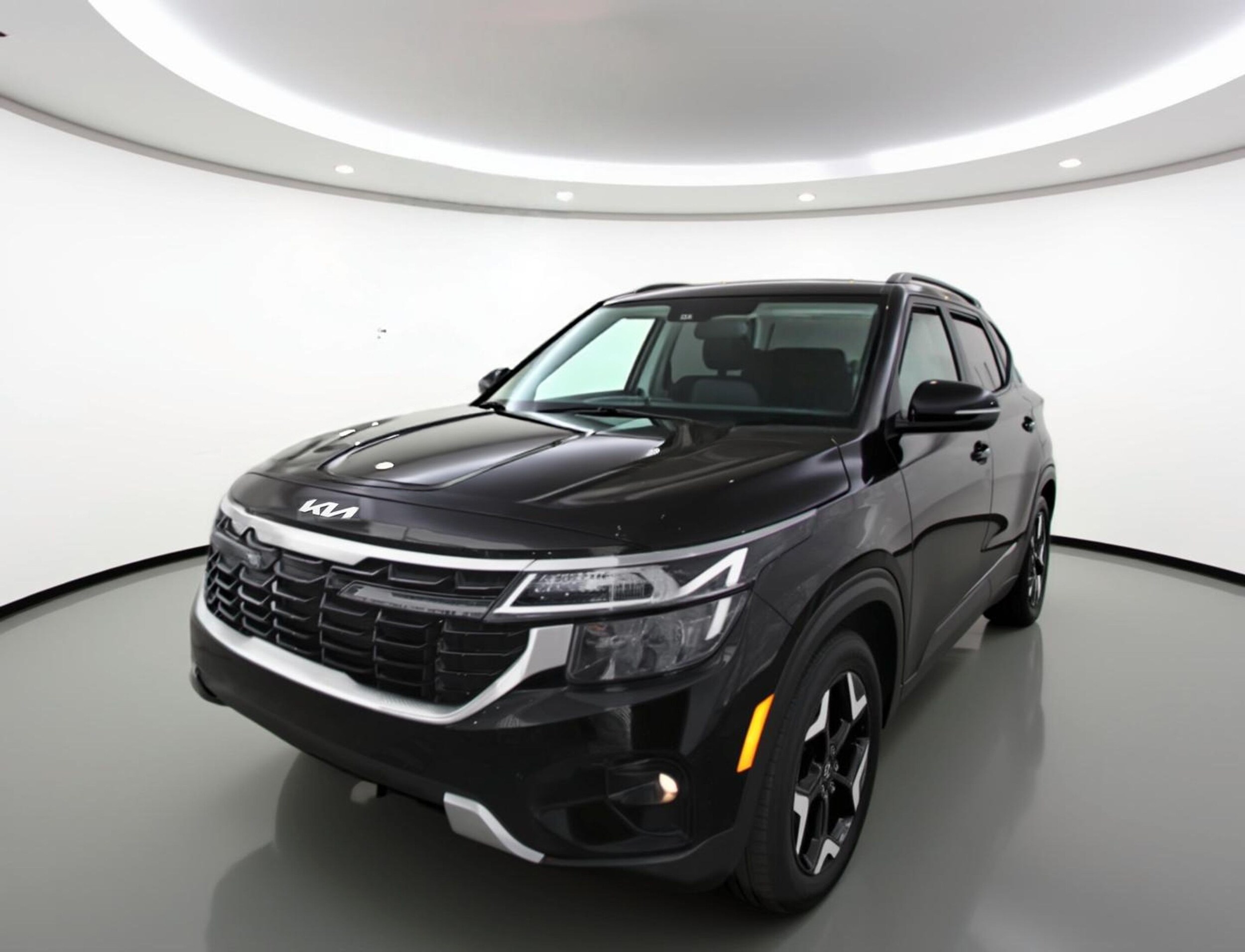 Thumbnail: 2025 Kia Seltos - 3