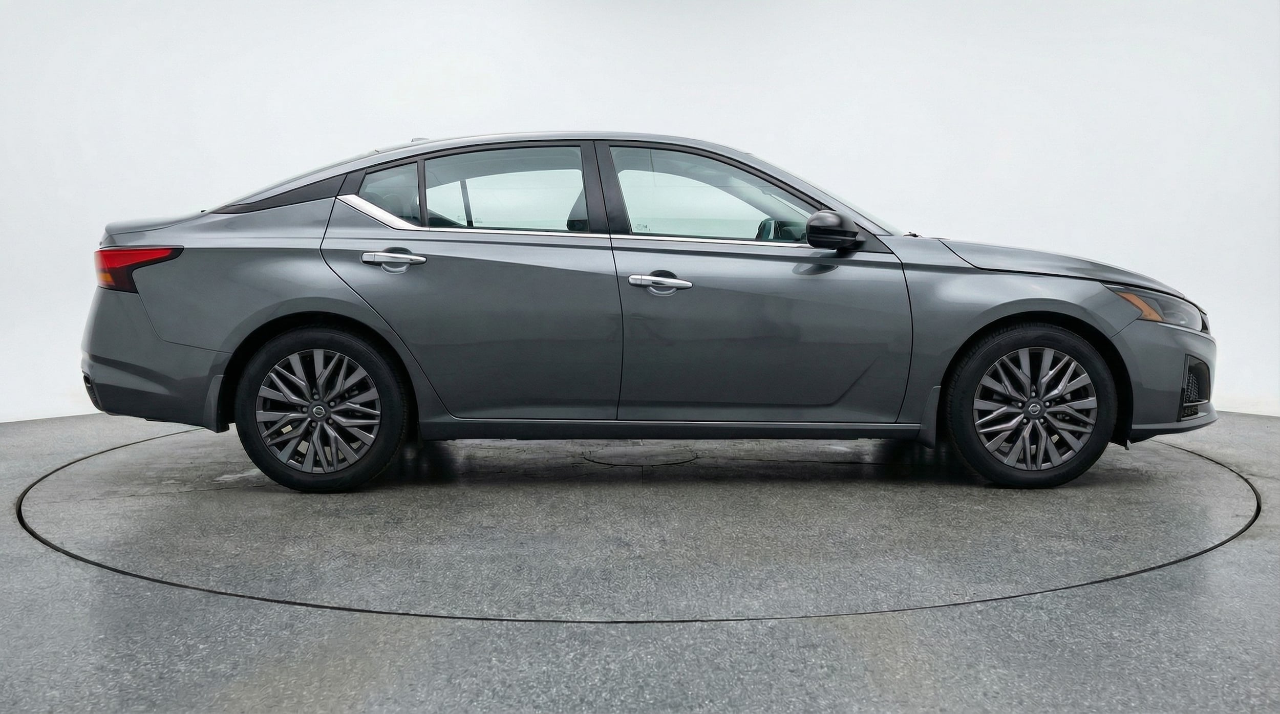 Thumbnail: 2025 Nissan Altima - 8