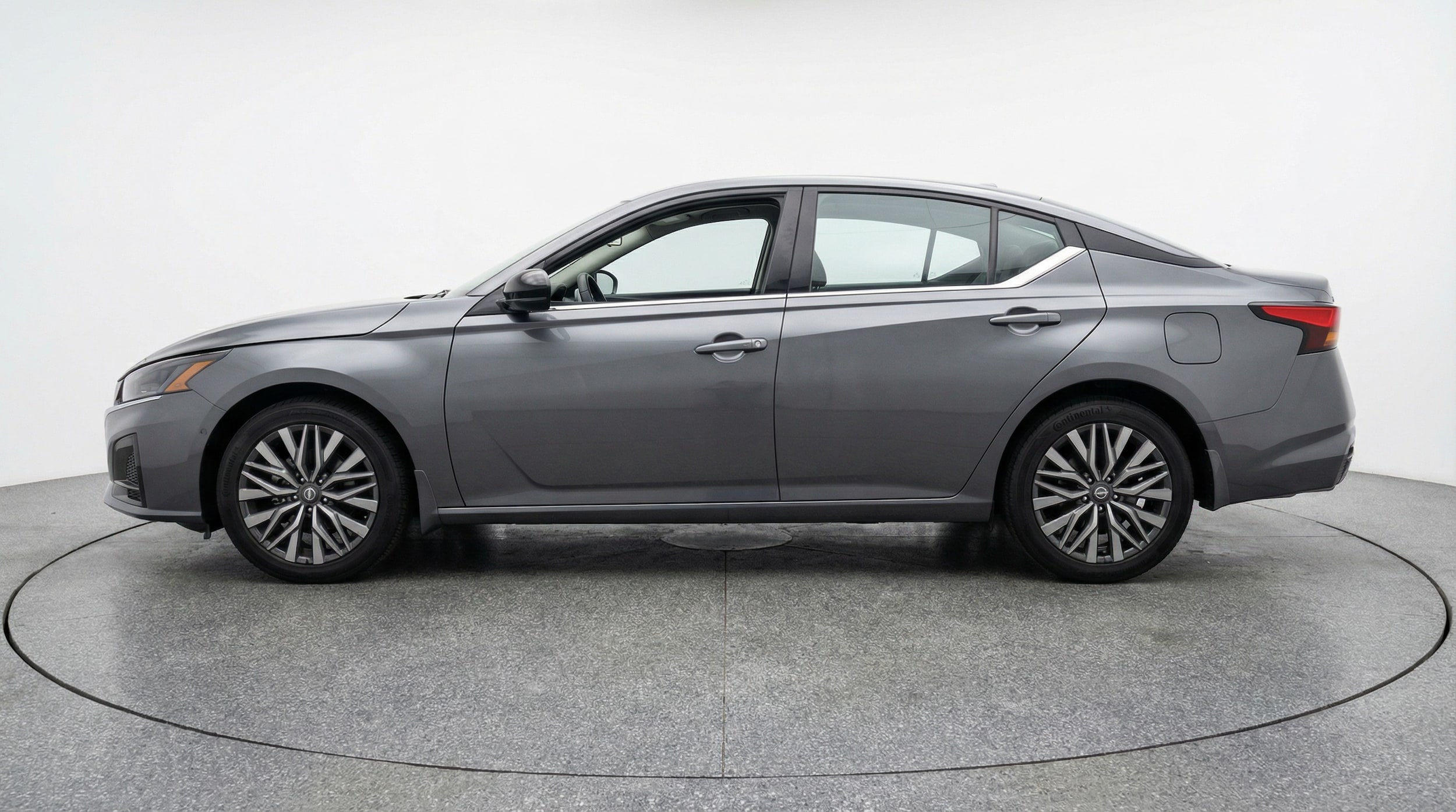 Thumbnail: 2025 Nissan Altima - 4