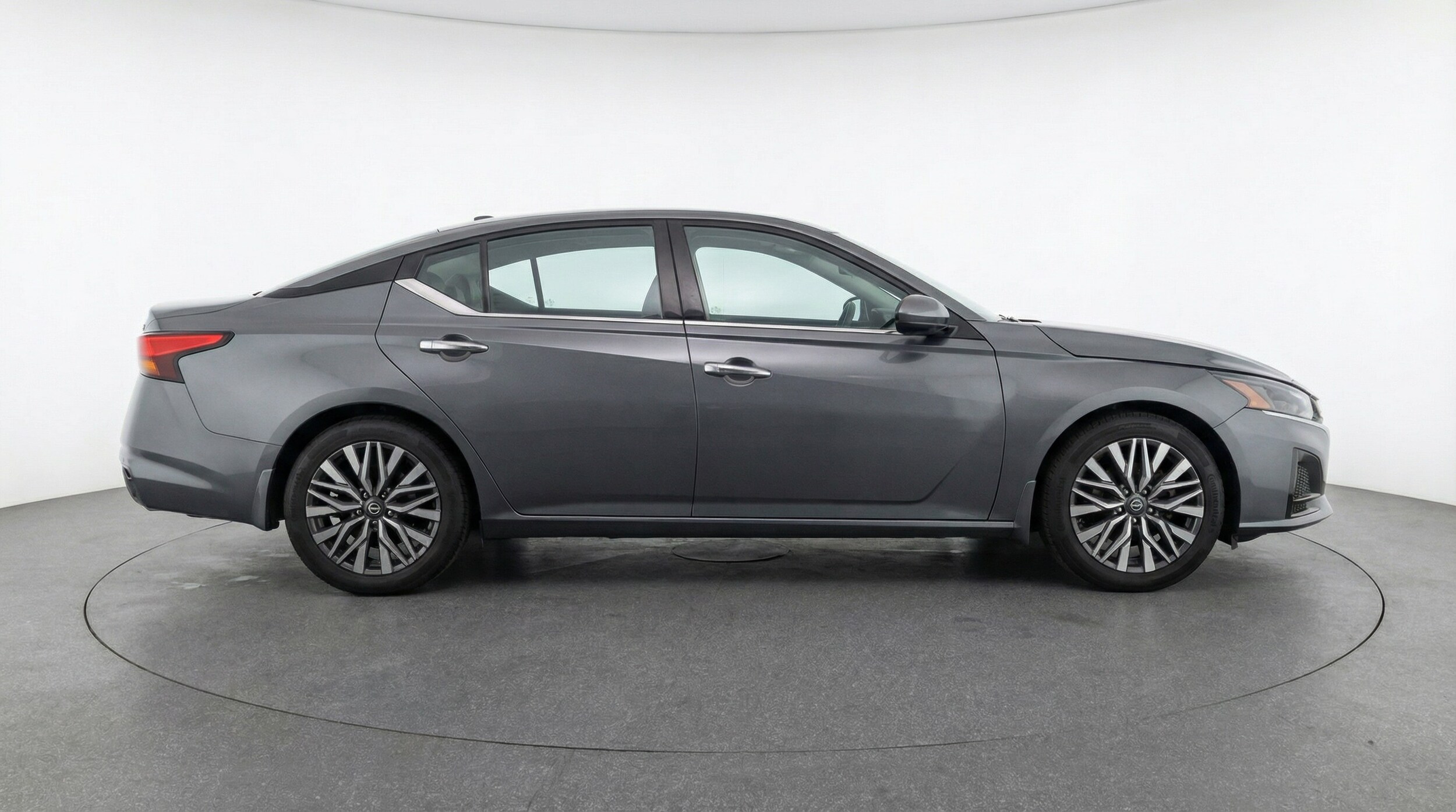 Thumbnail: 2025 Nissan Altima - 8