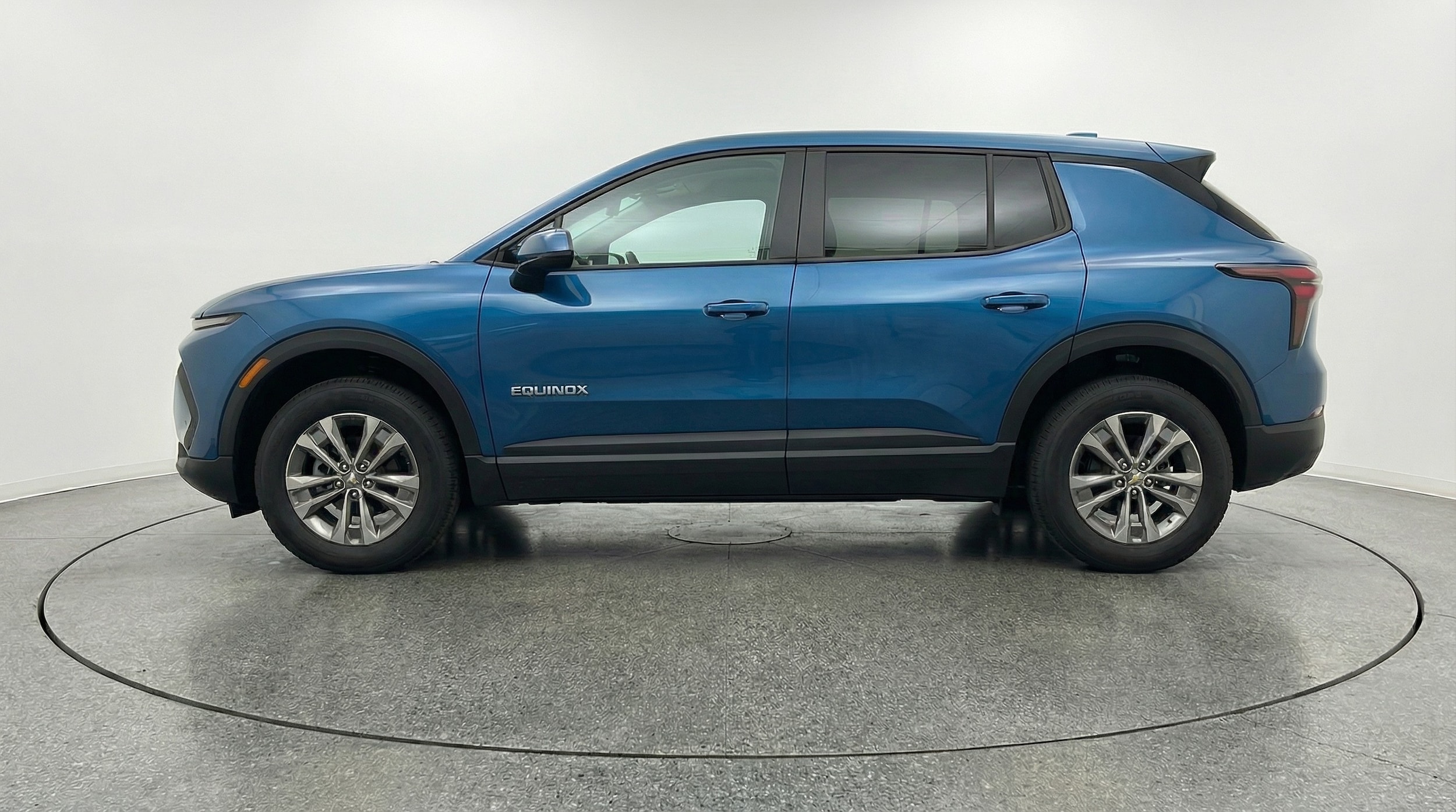 Thumbnail: 2025 Chevrolet Equinox - 4