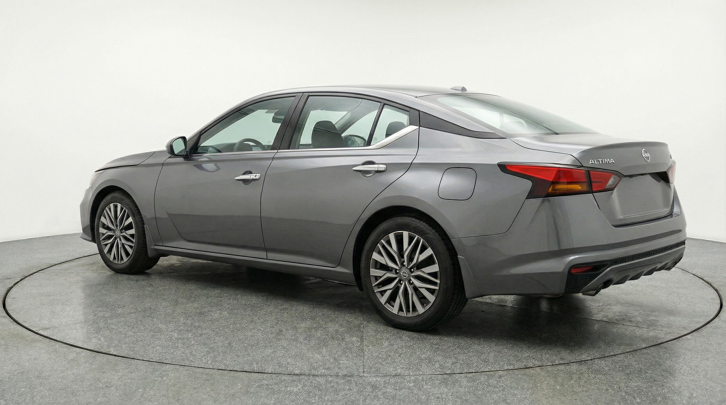 Thumbnail: 2025 Nissan Altima - 5