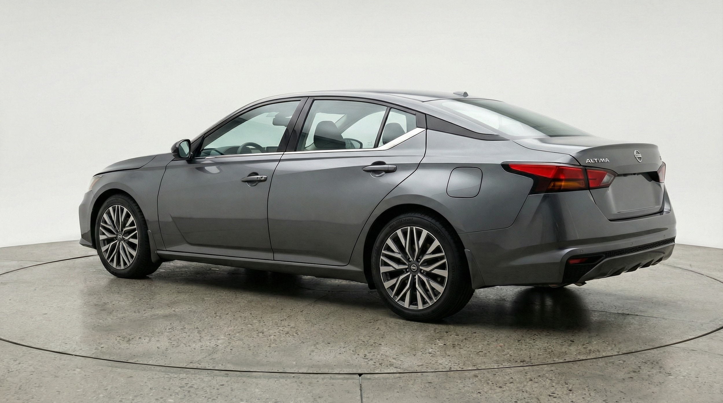 Thumbnail: 2025 Nissan Altima - 5