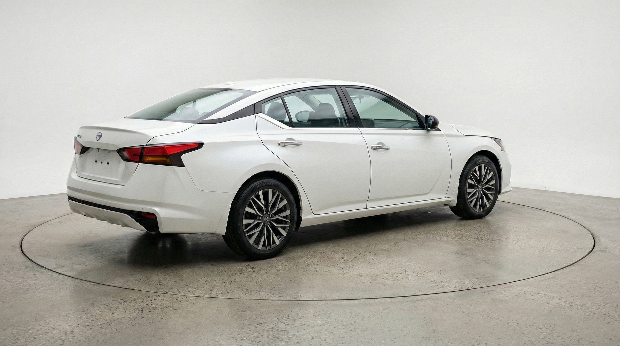 Thumbnail: 2025 Nissan Altima - 9