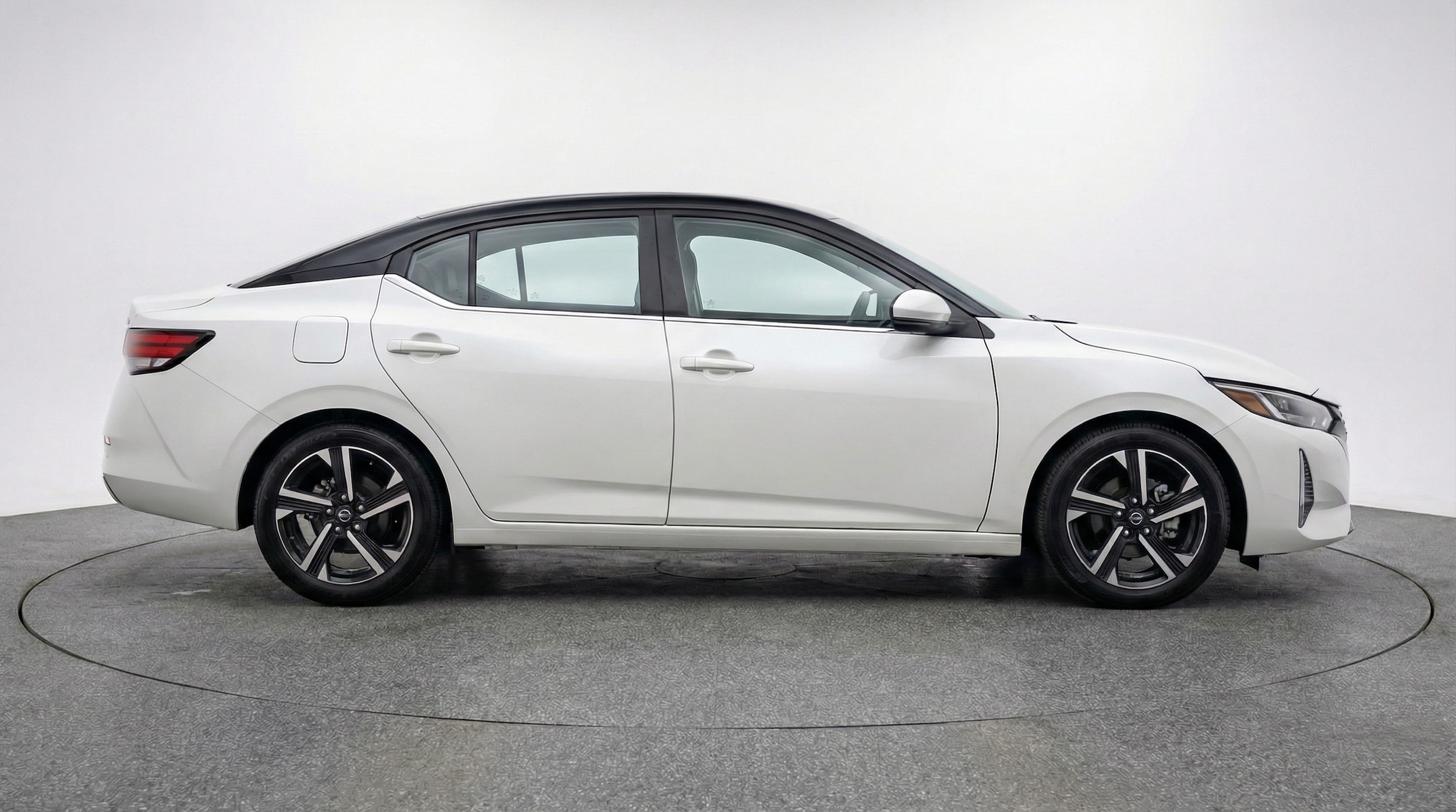 Thumbnail: 2025 Nissan Sentra - 8