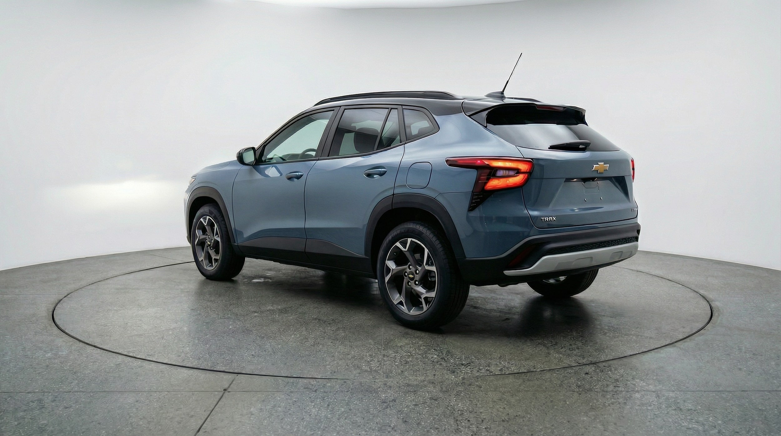 Thumbnail: 2025 Chevrolet Trax - 5