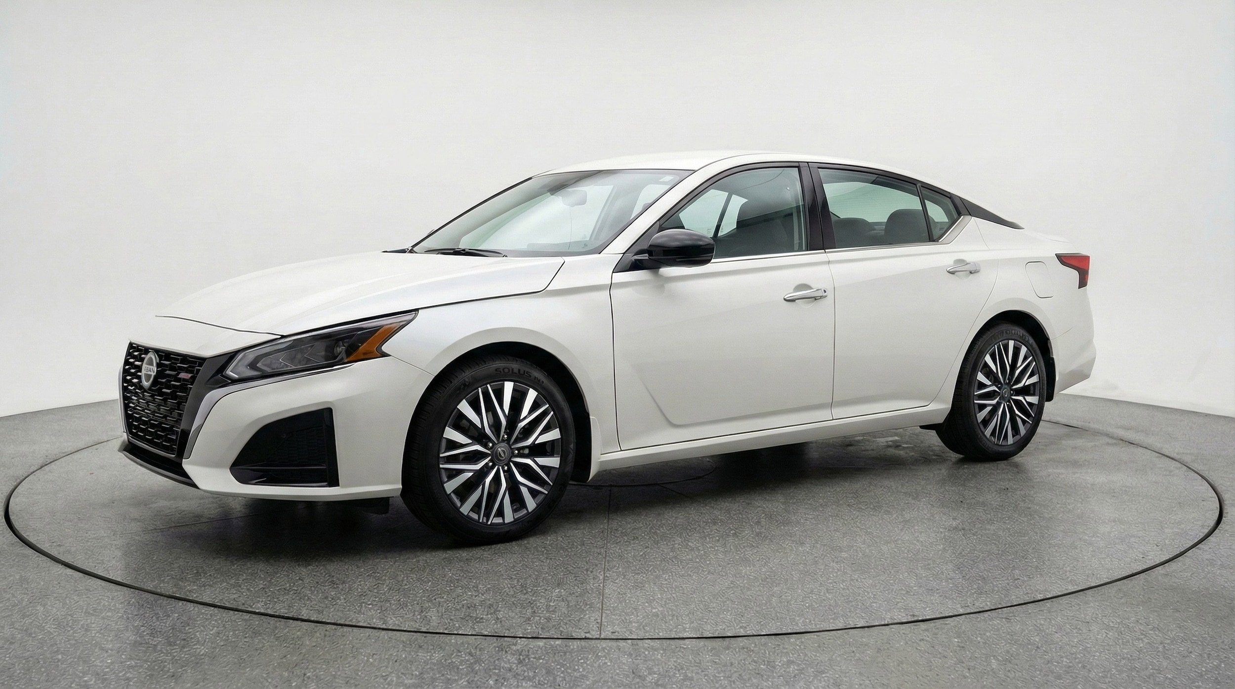 Thumbnail: 2025 Nissan Altima - 3