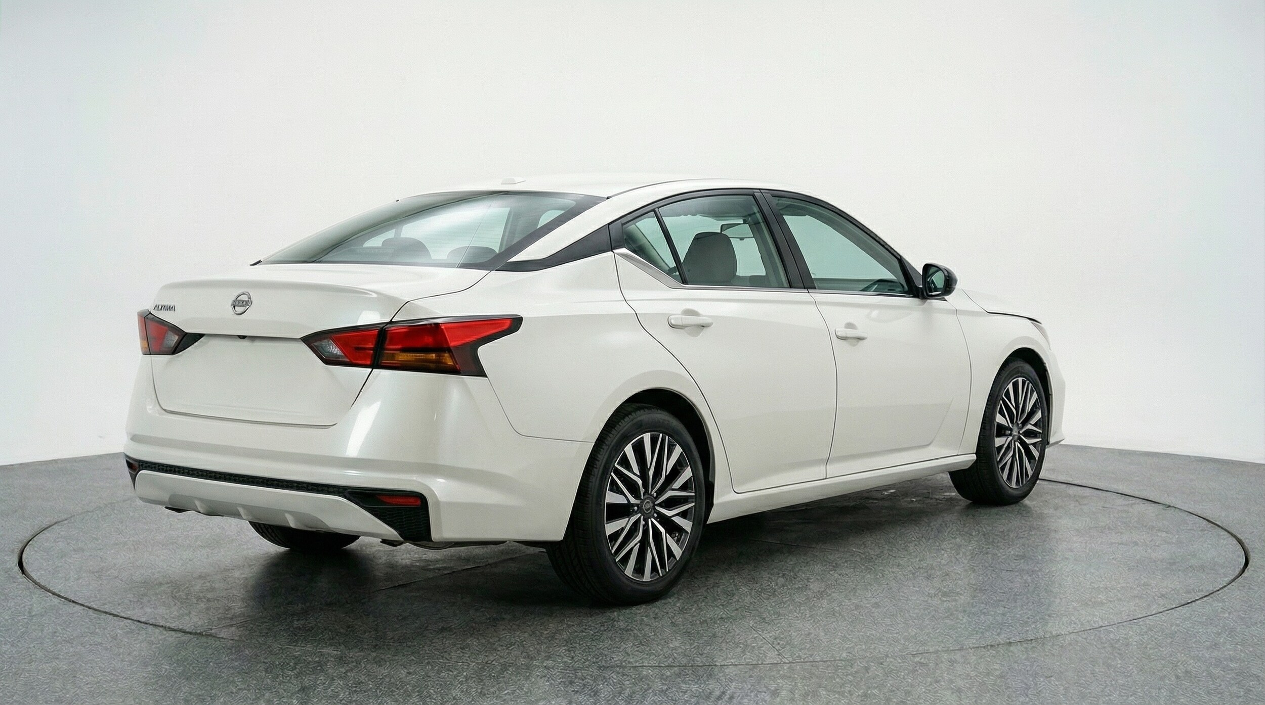 Thumbnail: 2025 Nissan Altima - 7