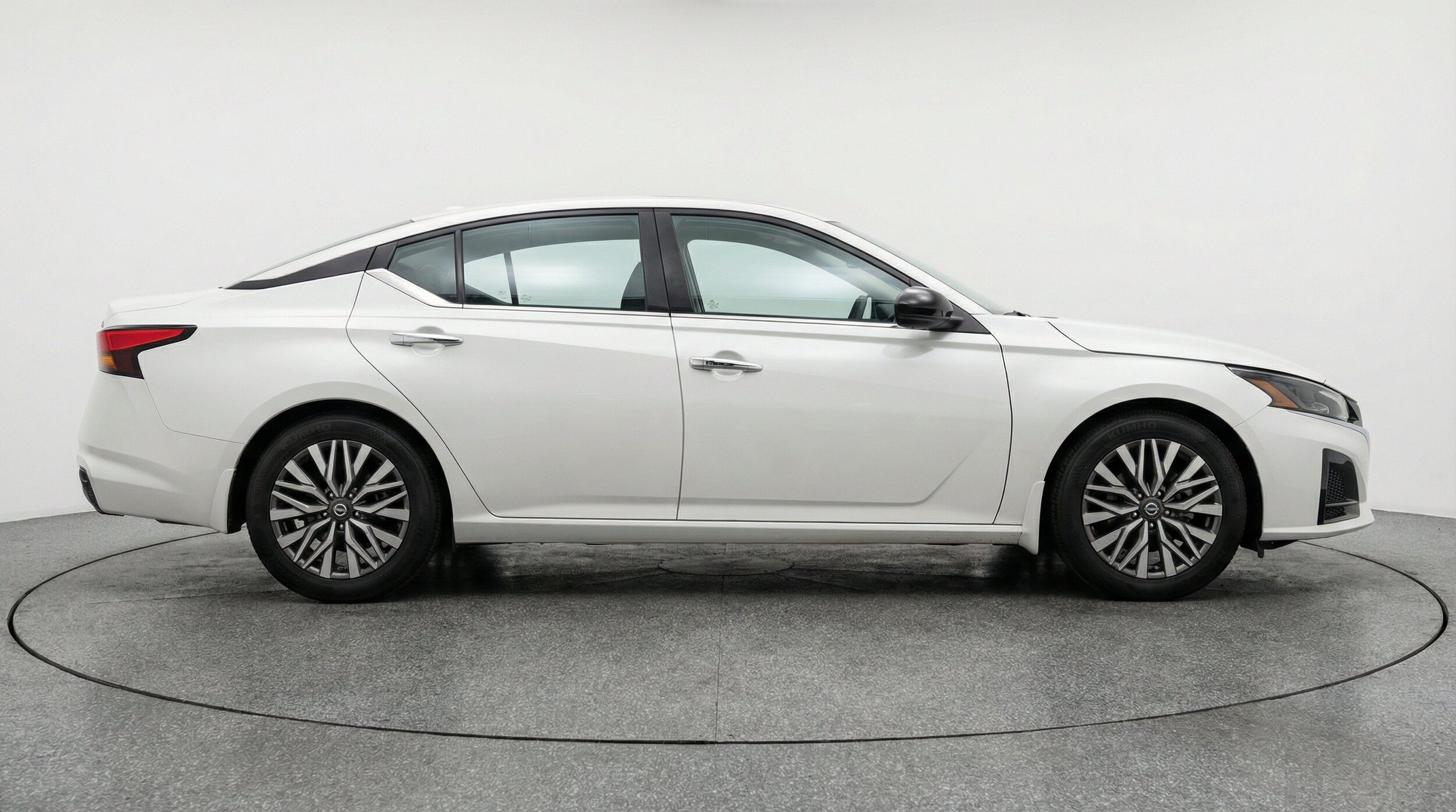 Thumbnail: 2025 Nissan Altima - 11