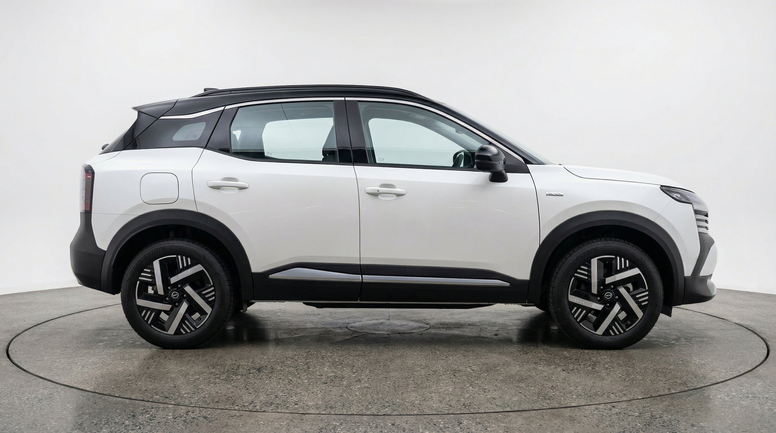 Thumbnail: 2026 Nissan Kicks - 11