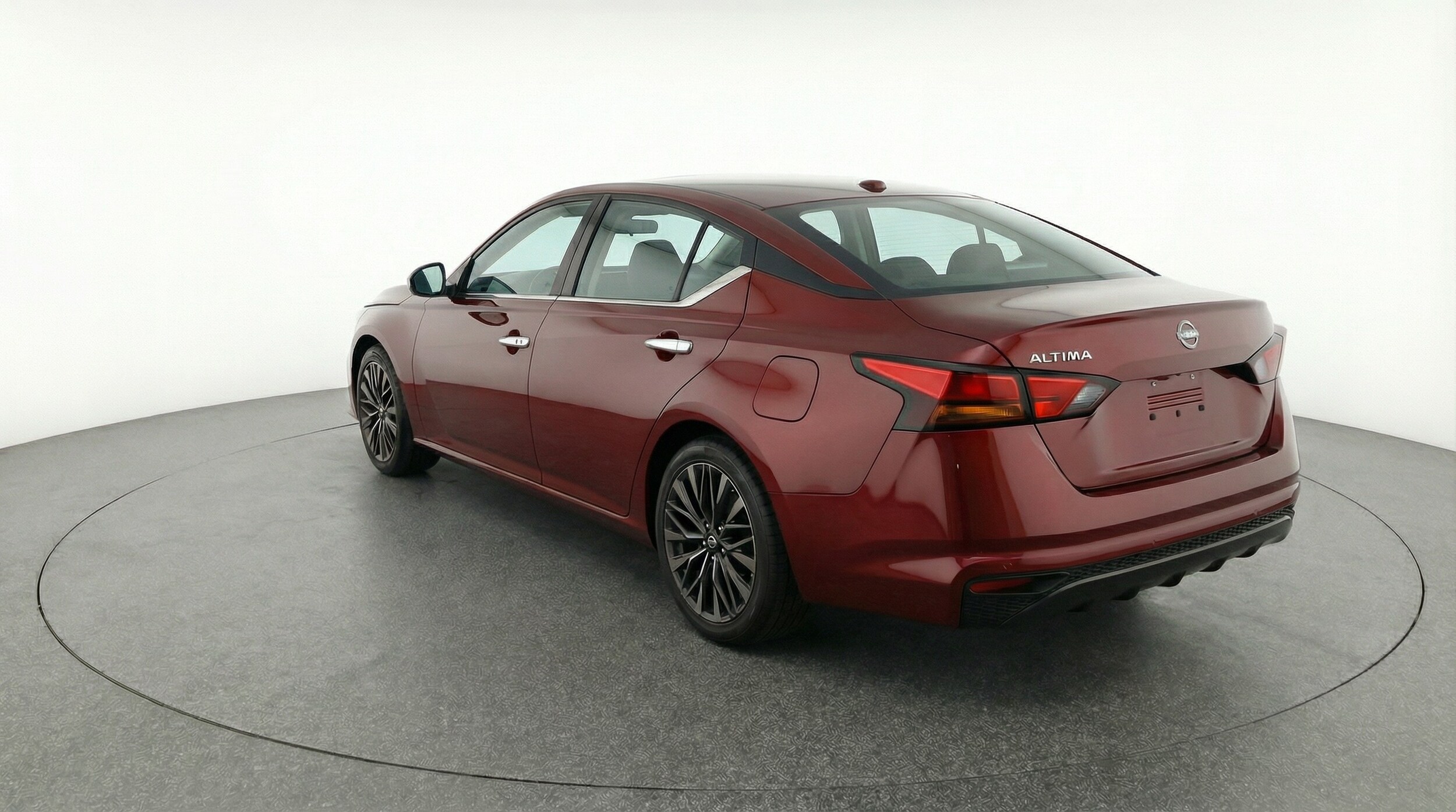 Thumbnail: 2025 Nissan Altima - 5