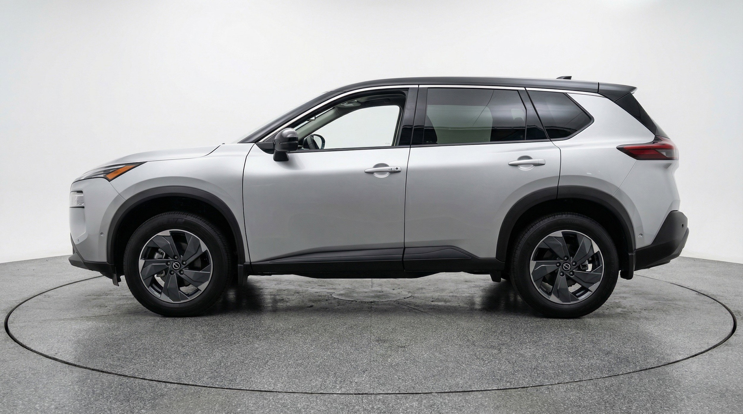 Thumbnail: 2025 Nissan Rogue - 5